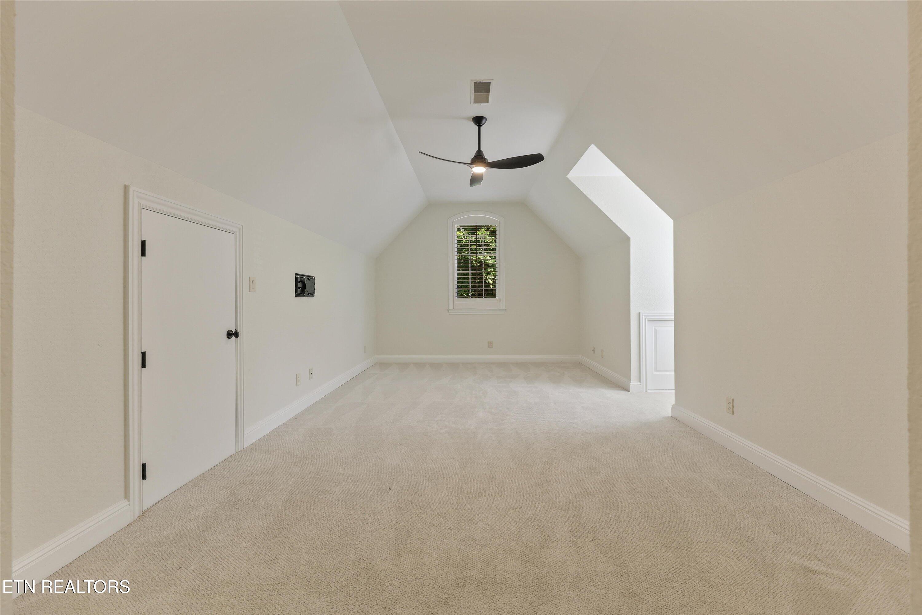 2533 Woodland Reserve Lane Knoxville TN 37919
