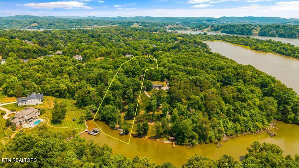 2533 Woodland Reserve Lane Knoxville TN 37919