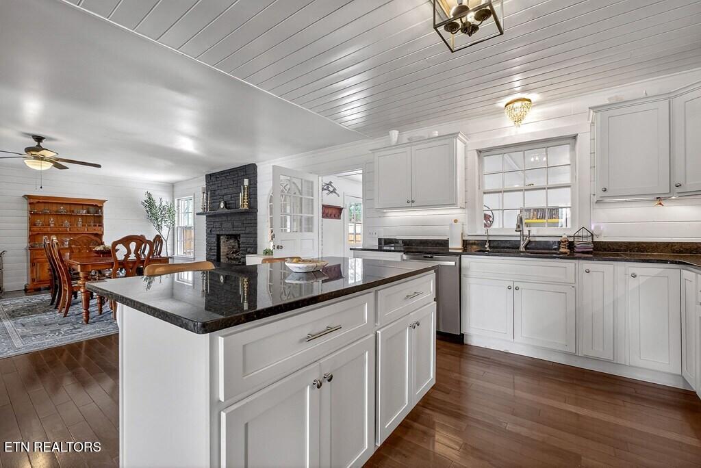 212 Oakland Drive Sparta TN 38583