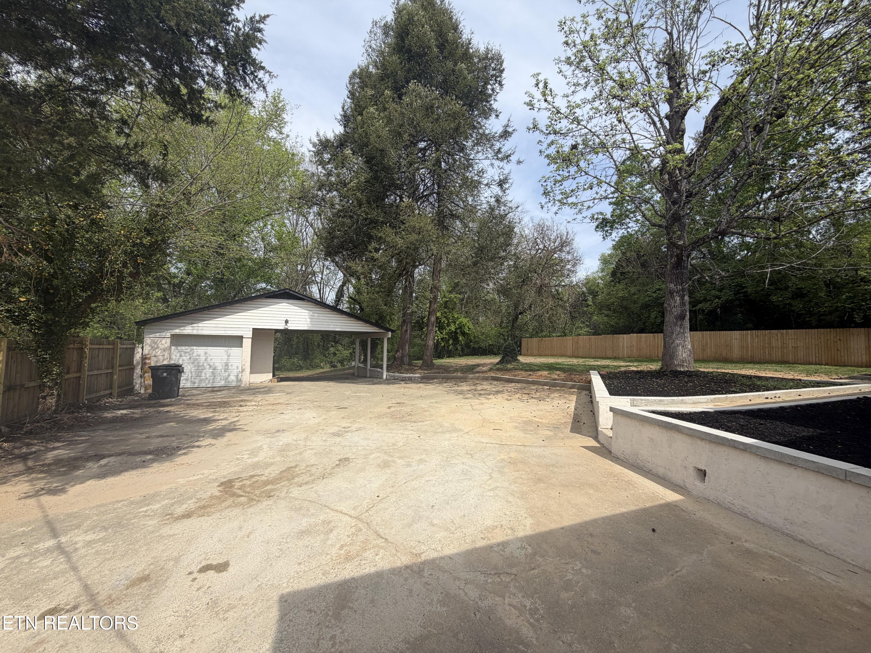 4207 Holston Hills Road Knoxville TN 37914