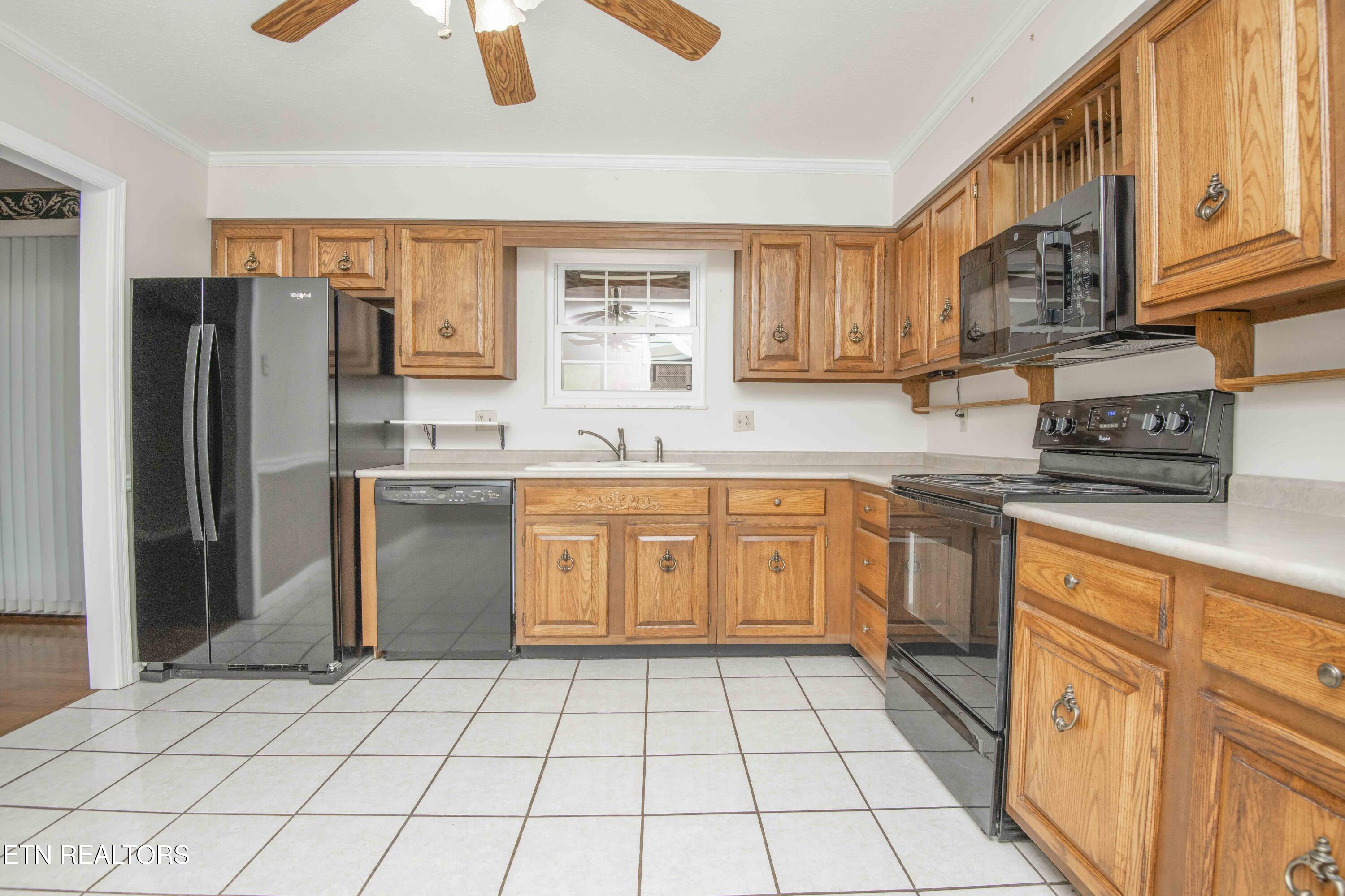 603 Riverbend Road Clinton TN 37716