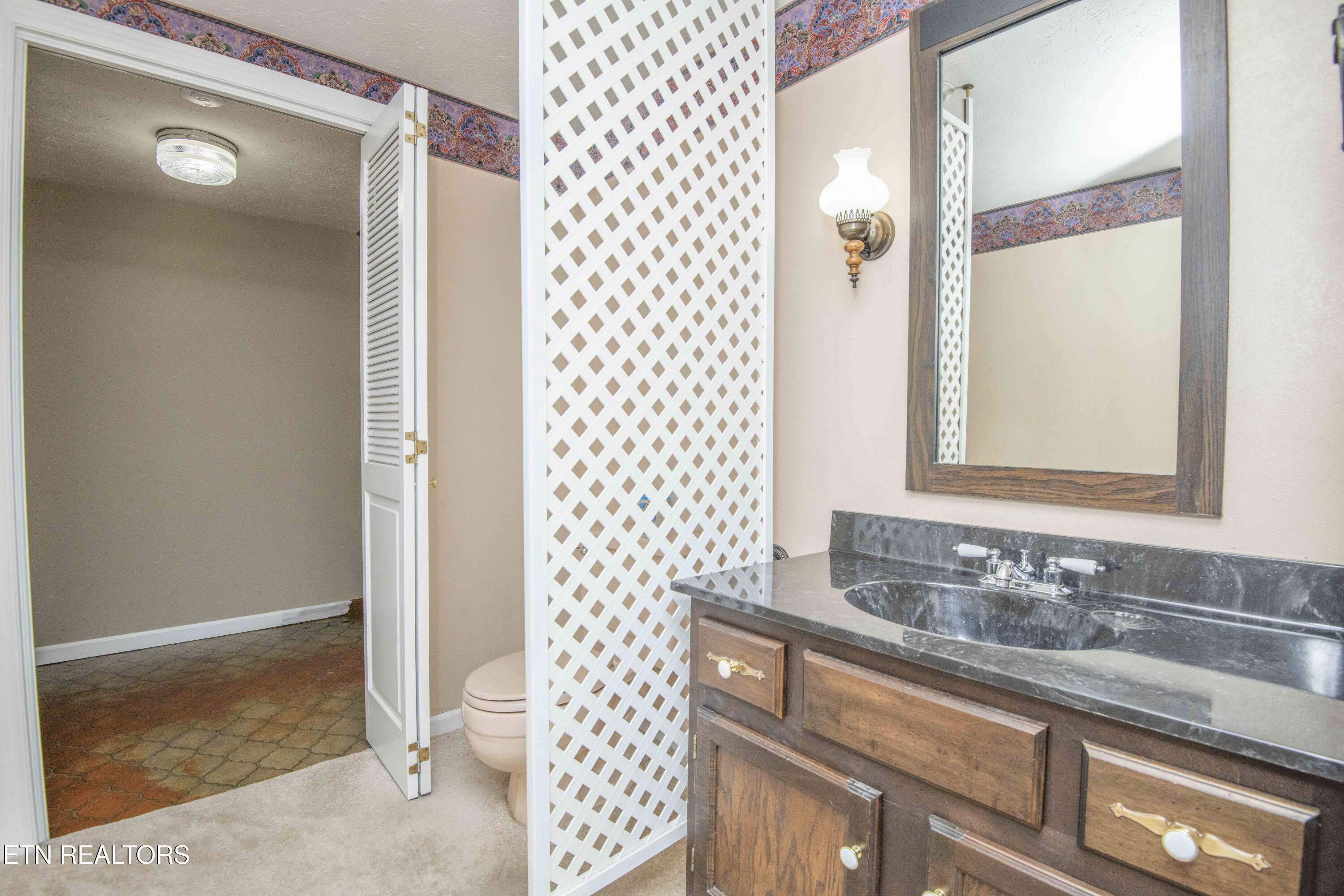 603 Riverbend Road Clinton TN 37716