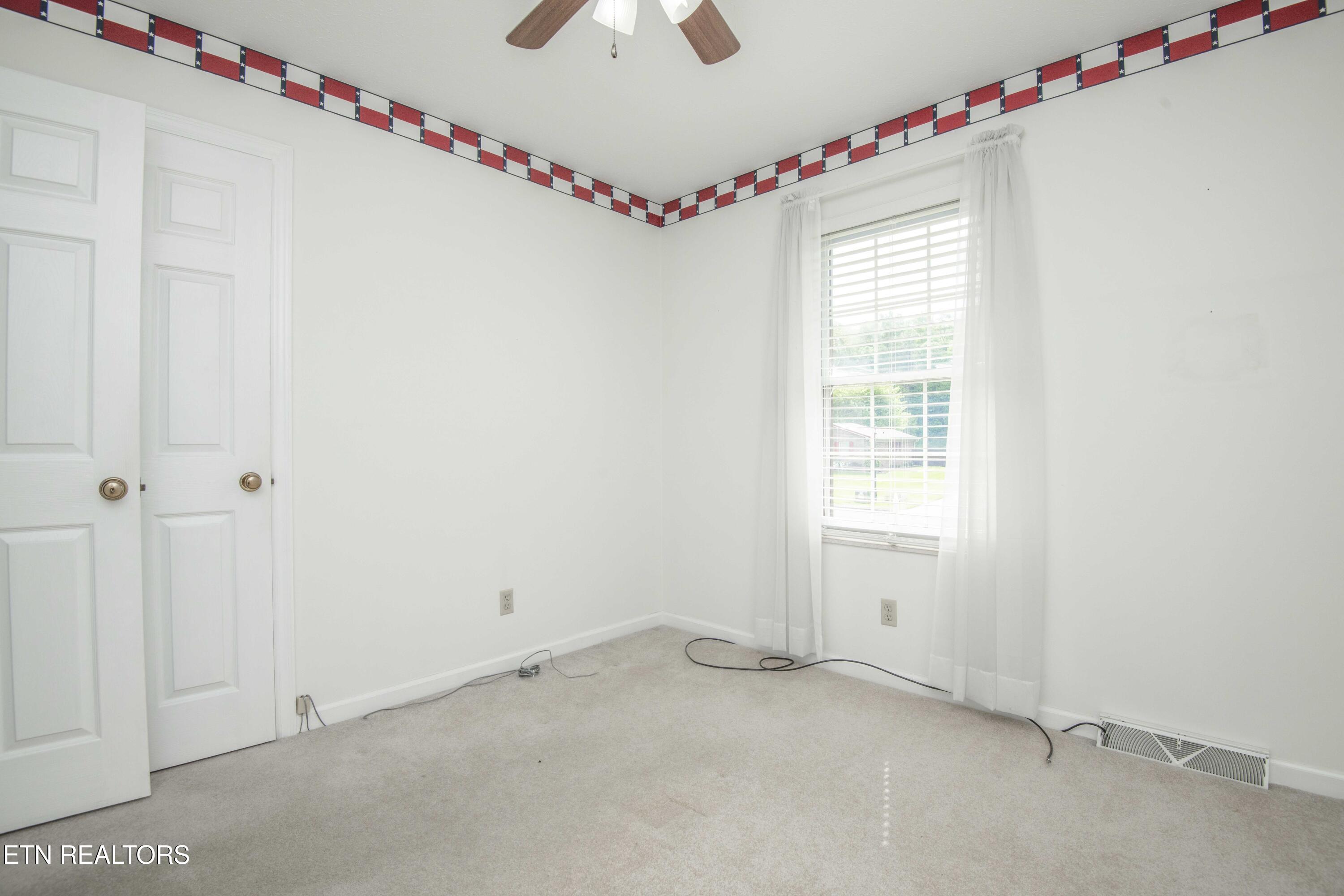 603 Riverbend Road Clinton TN 37716
