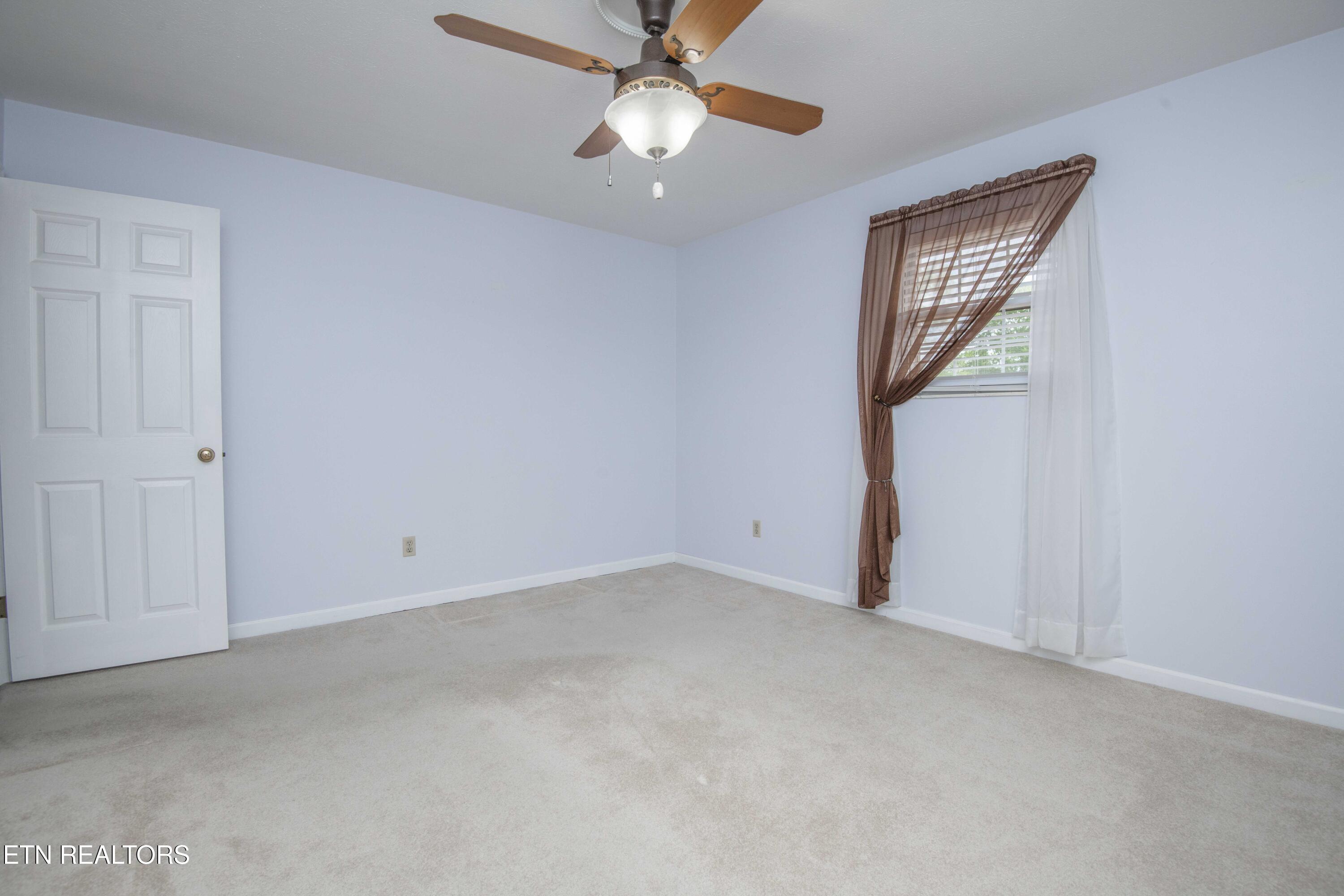 603 Riverbend Road Clinton TN 37716