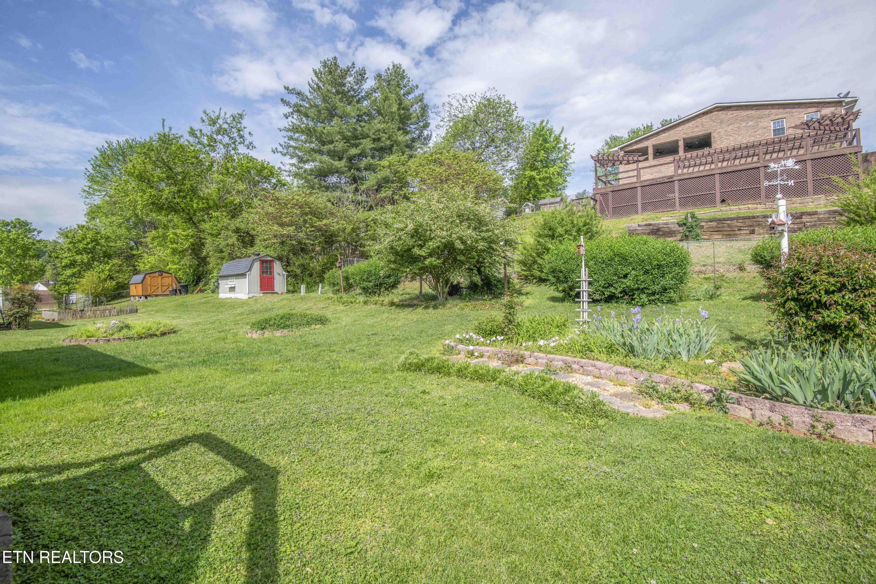 603 Riverbend Road Clinton TN 37716