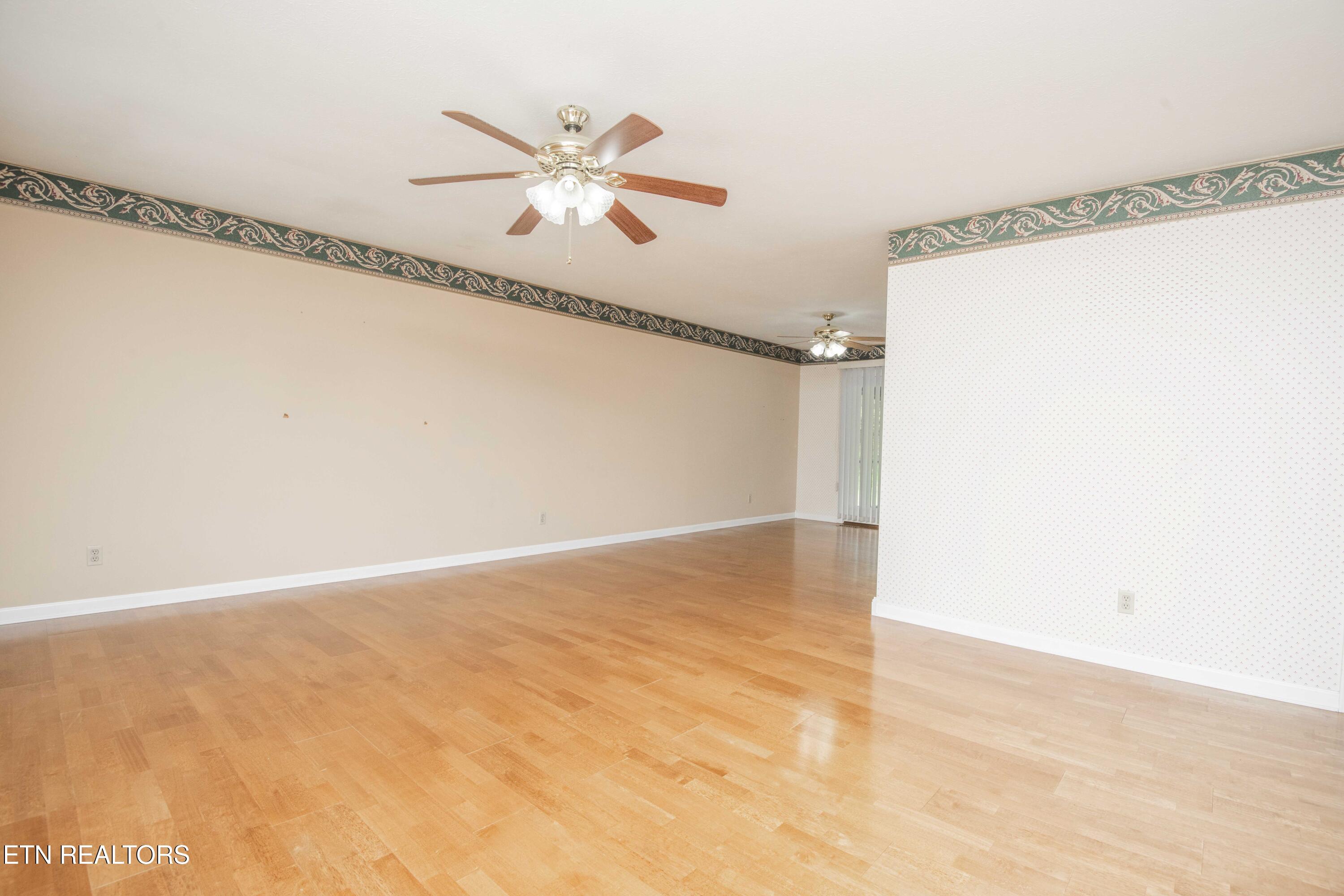 603 Riverbend Road Clinton TN 37716