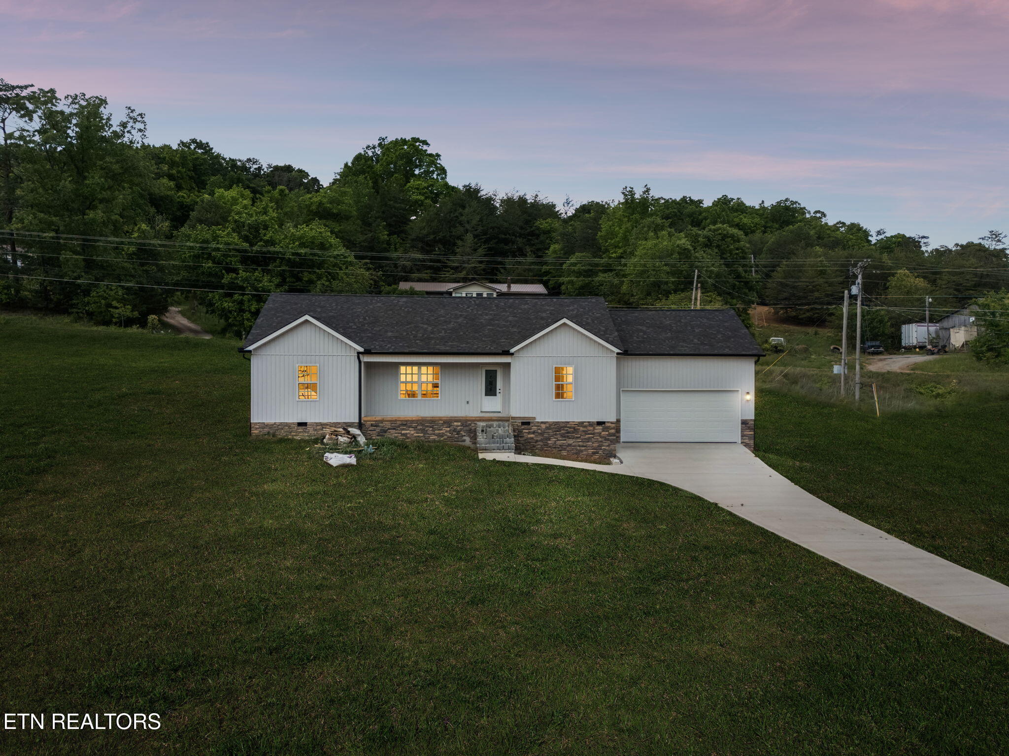 487 Straight Creek Church Road New Tazewell TN 37825