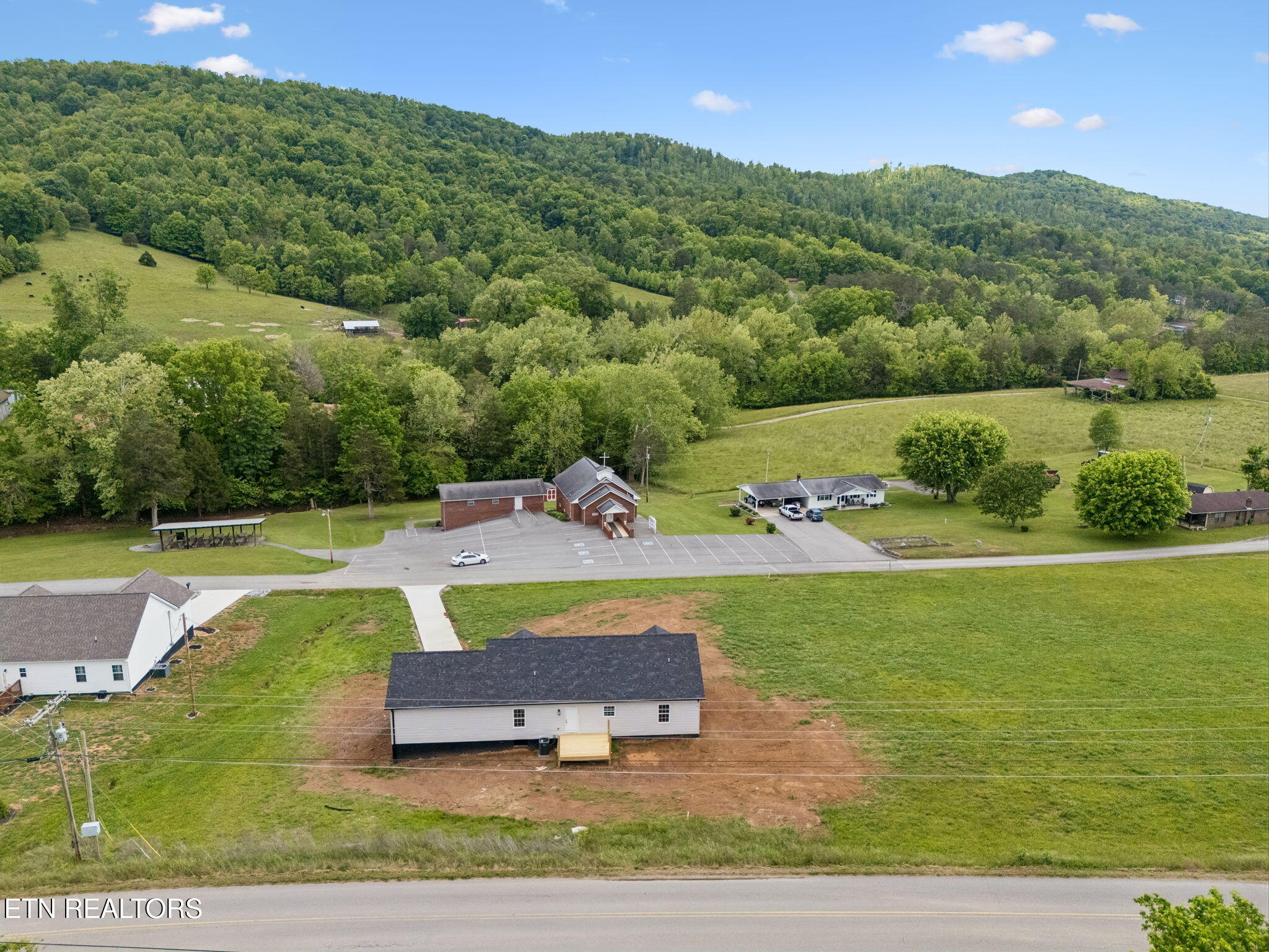 487 Straight Creek Church Road New Tazewell TN 37825