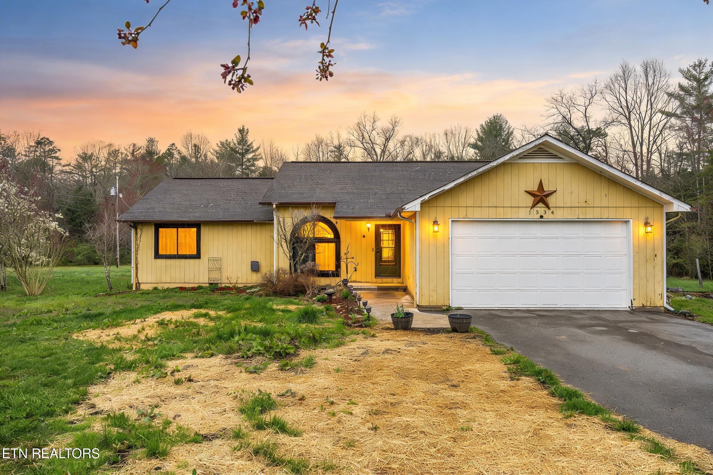1334 Niggs Creek Road Oneida TN 37841