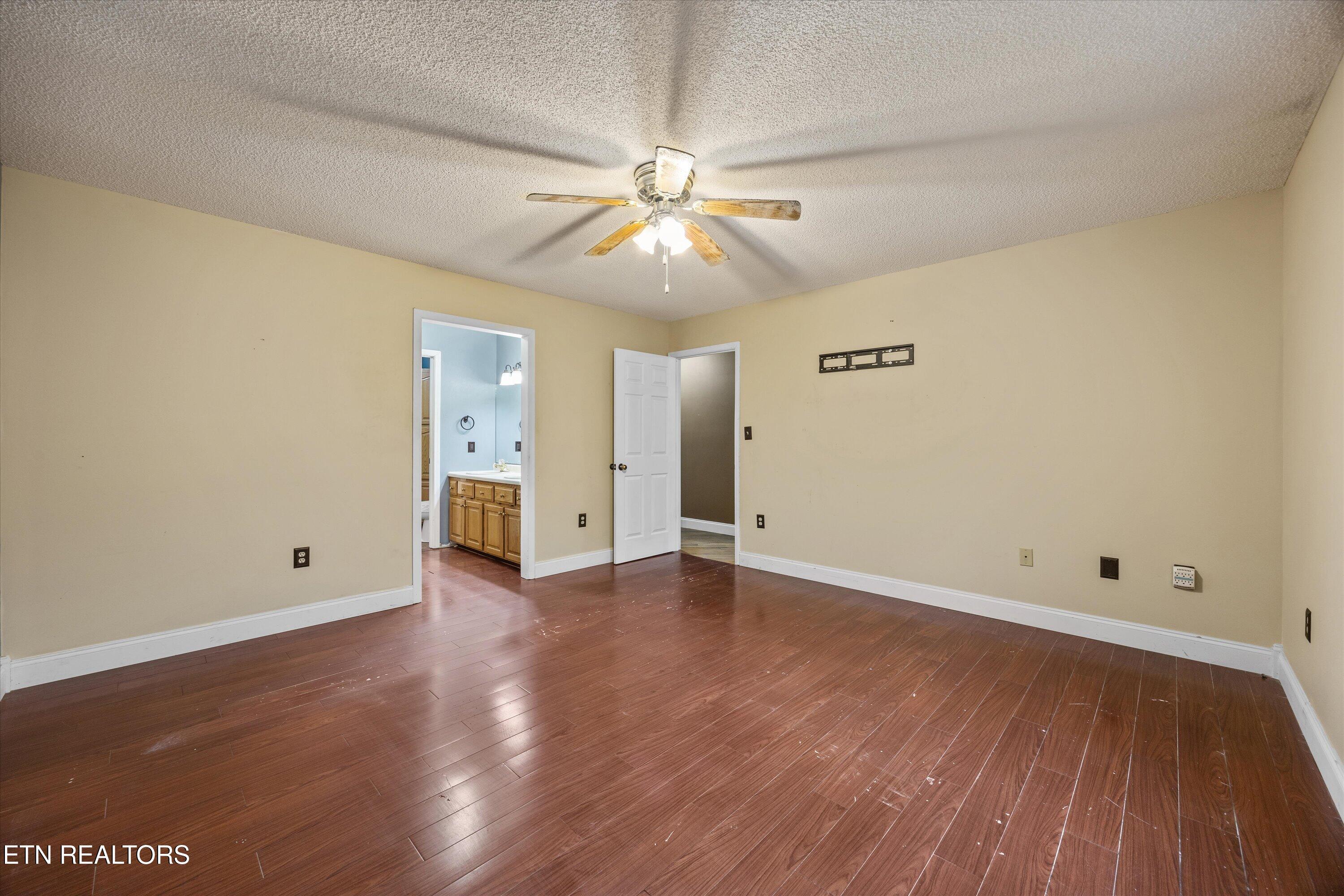 1334 Niggs Creek Road Oneida TN 37841