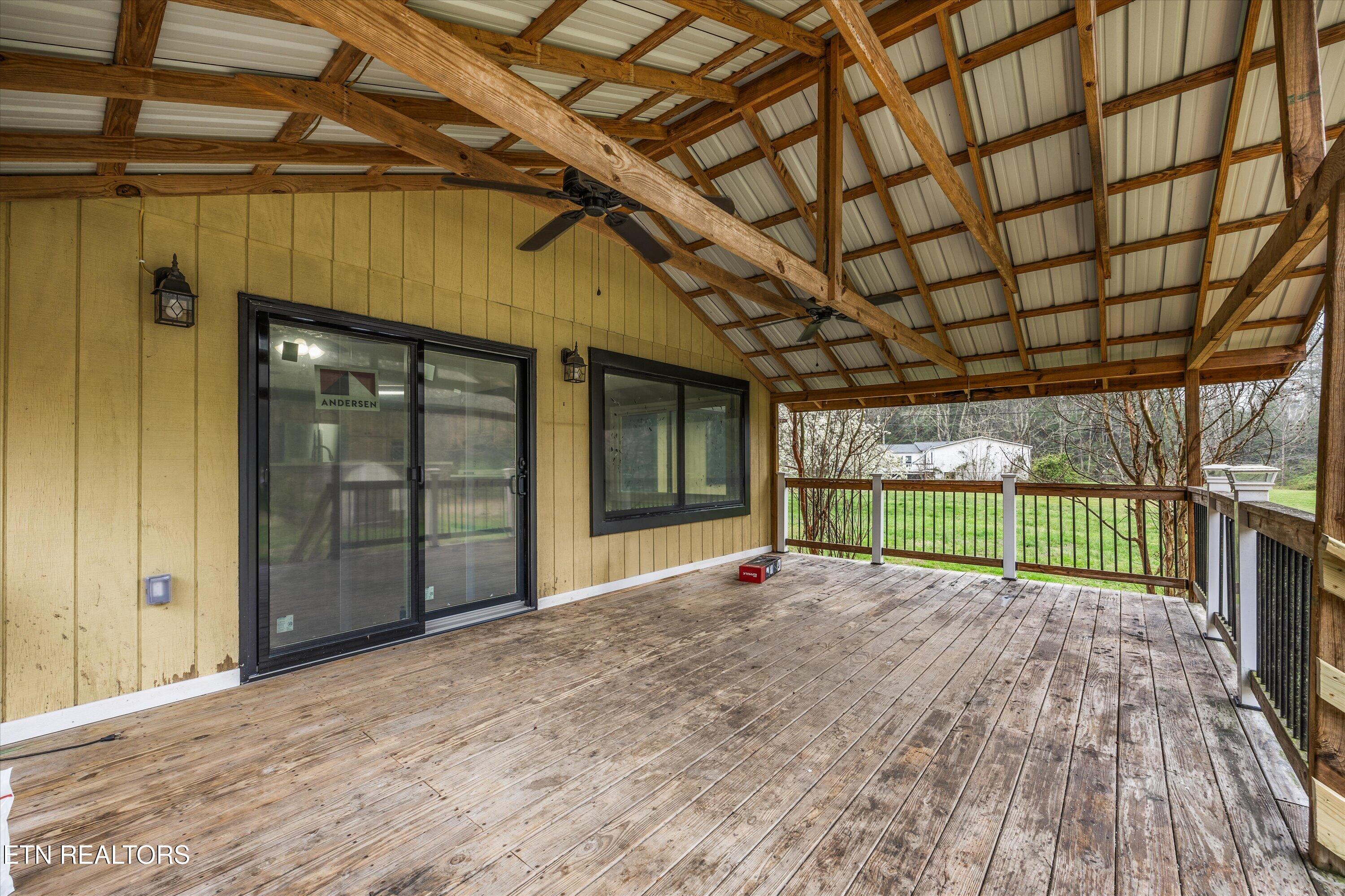 1334 Niggs Creek Road Oneida TN 37841