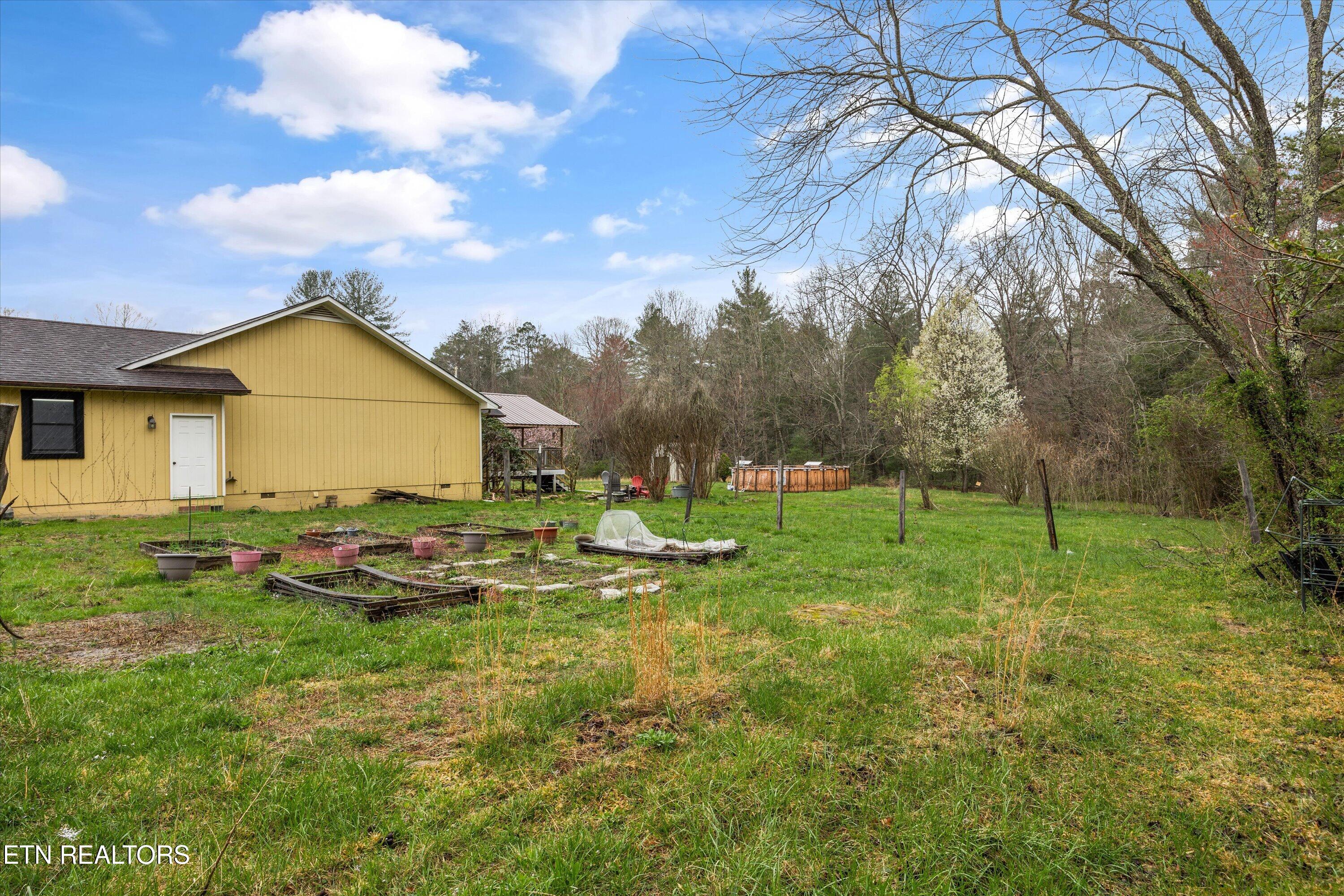 1334 Niggs Creek Road Oneida TN 37841