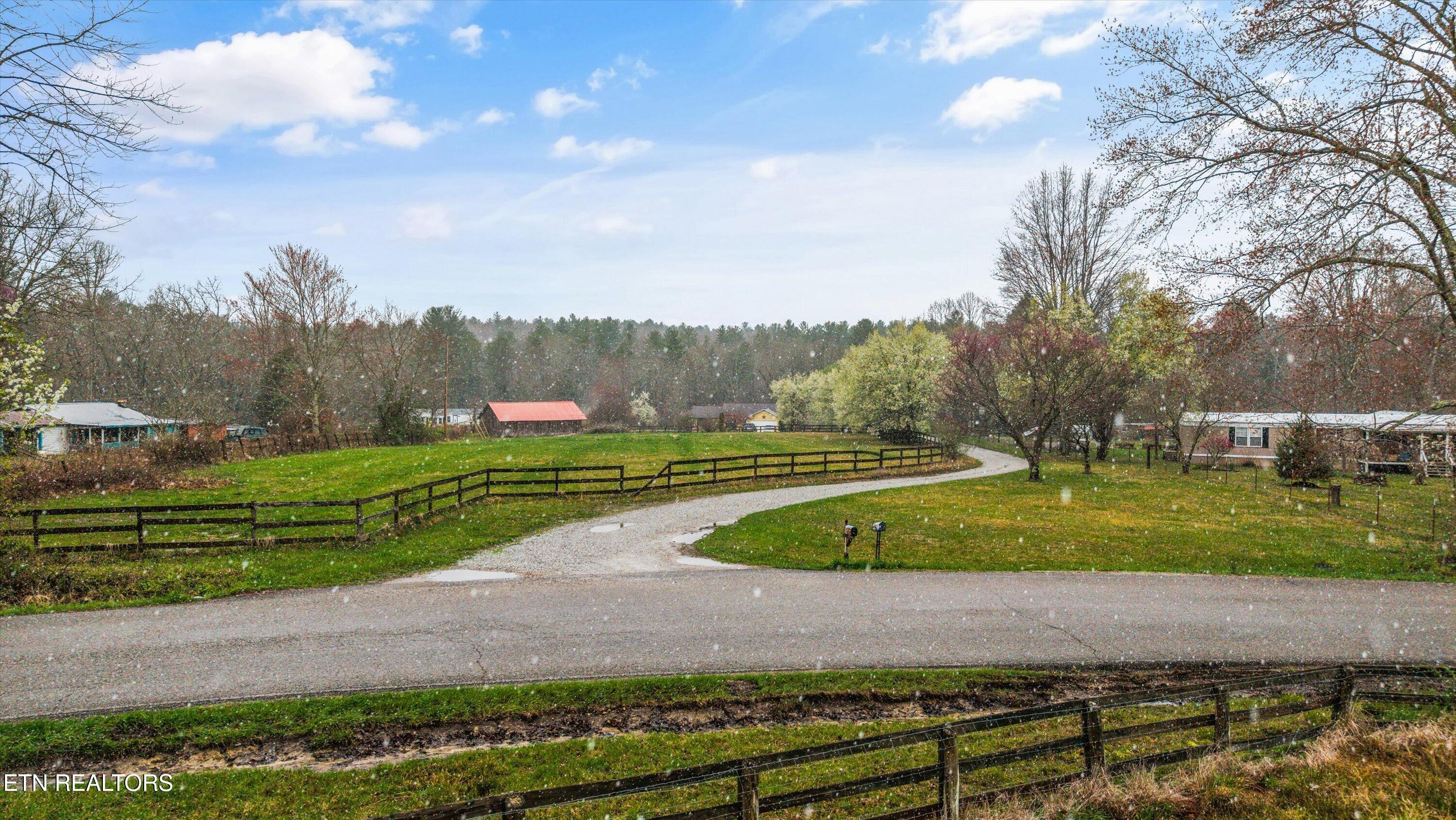 1334 Niggs Creek Road Oneida TN 37841