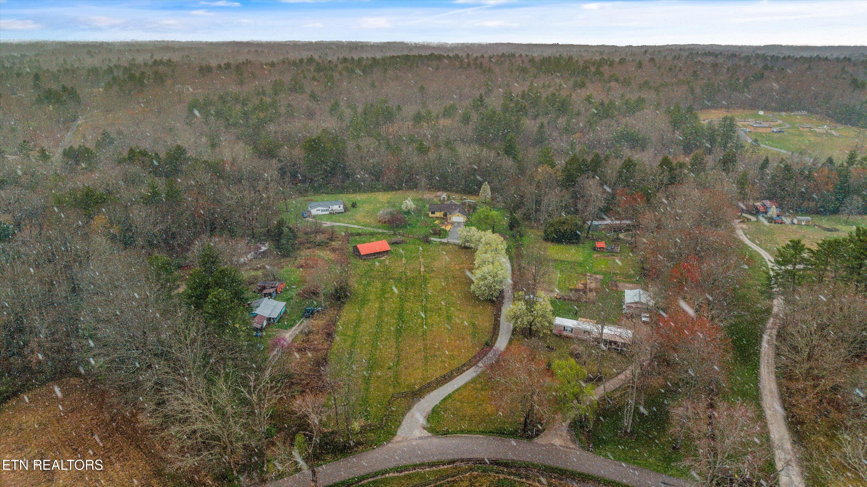 1334 Niggs Creek Road Oneida TN 37841