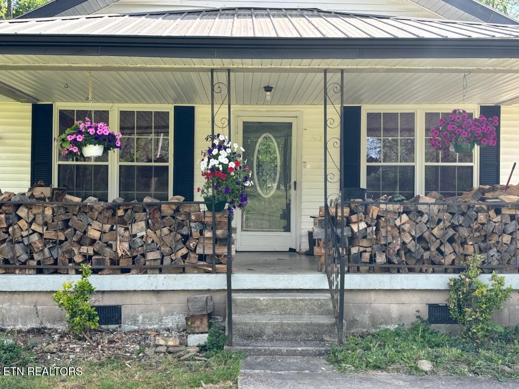 458 Slaven Lane Oneida TN 37841