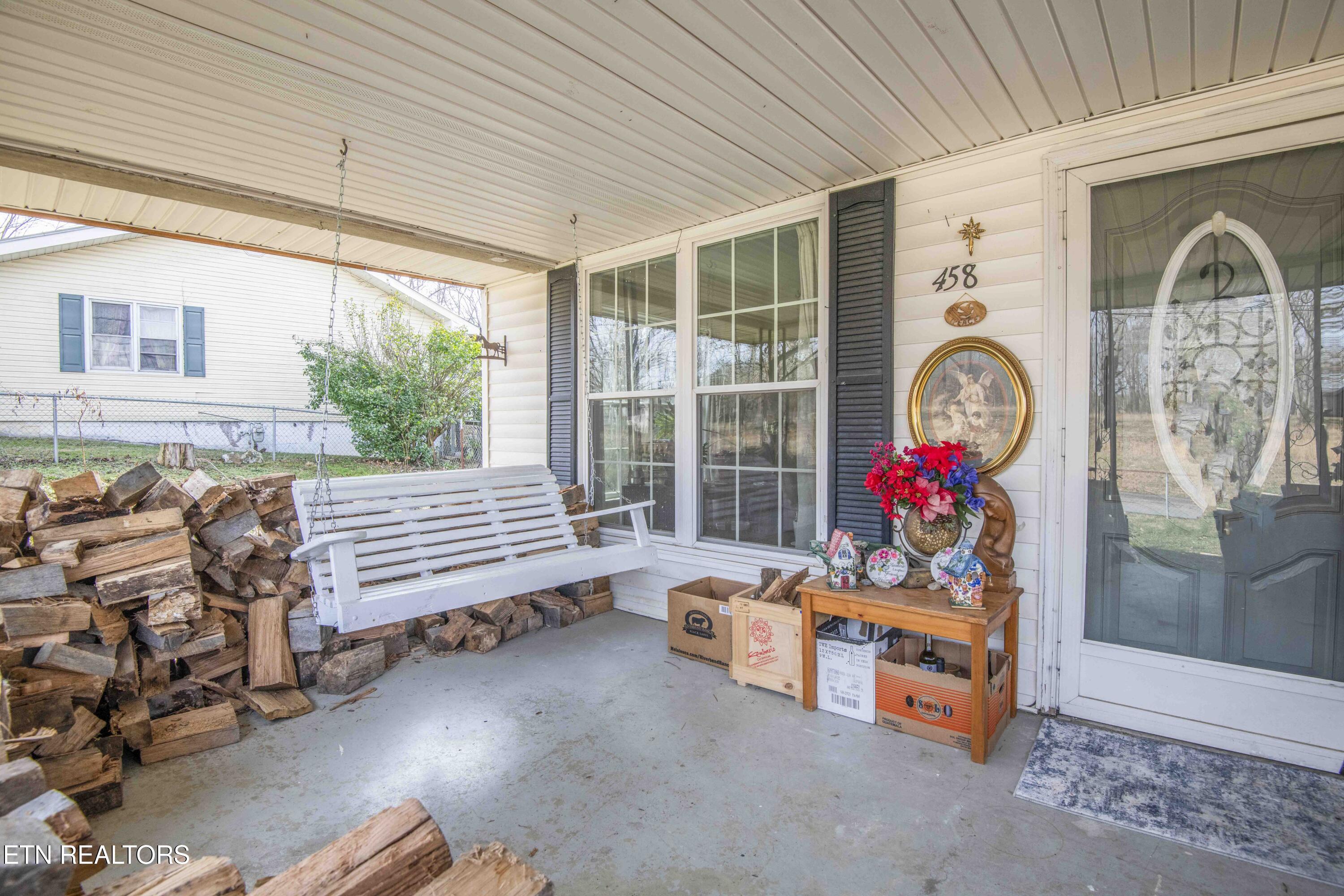 458 Slaven Lane Oneida TN 37841