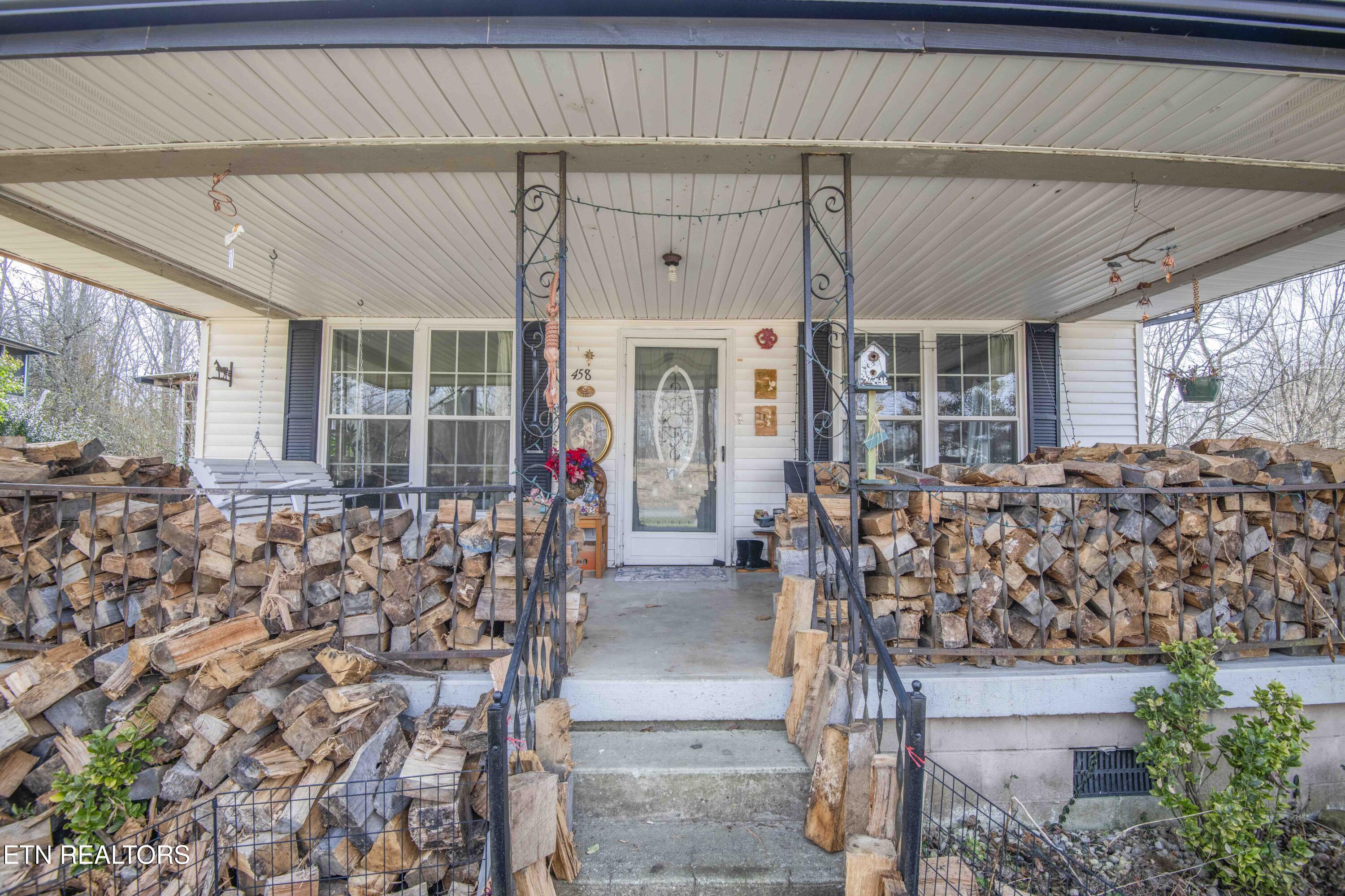 458 Slaven Lane Oneida TN 37841