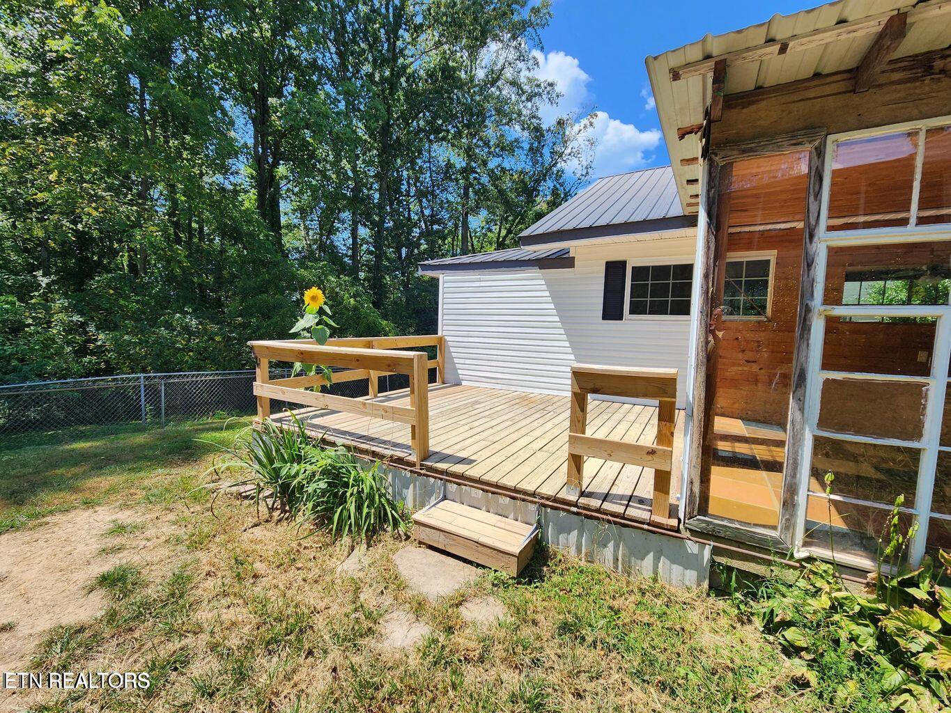 458 Slaven Lane Oneida TN 37841