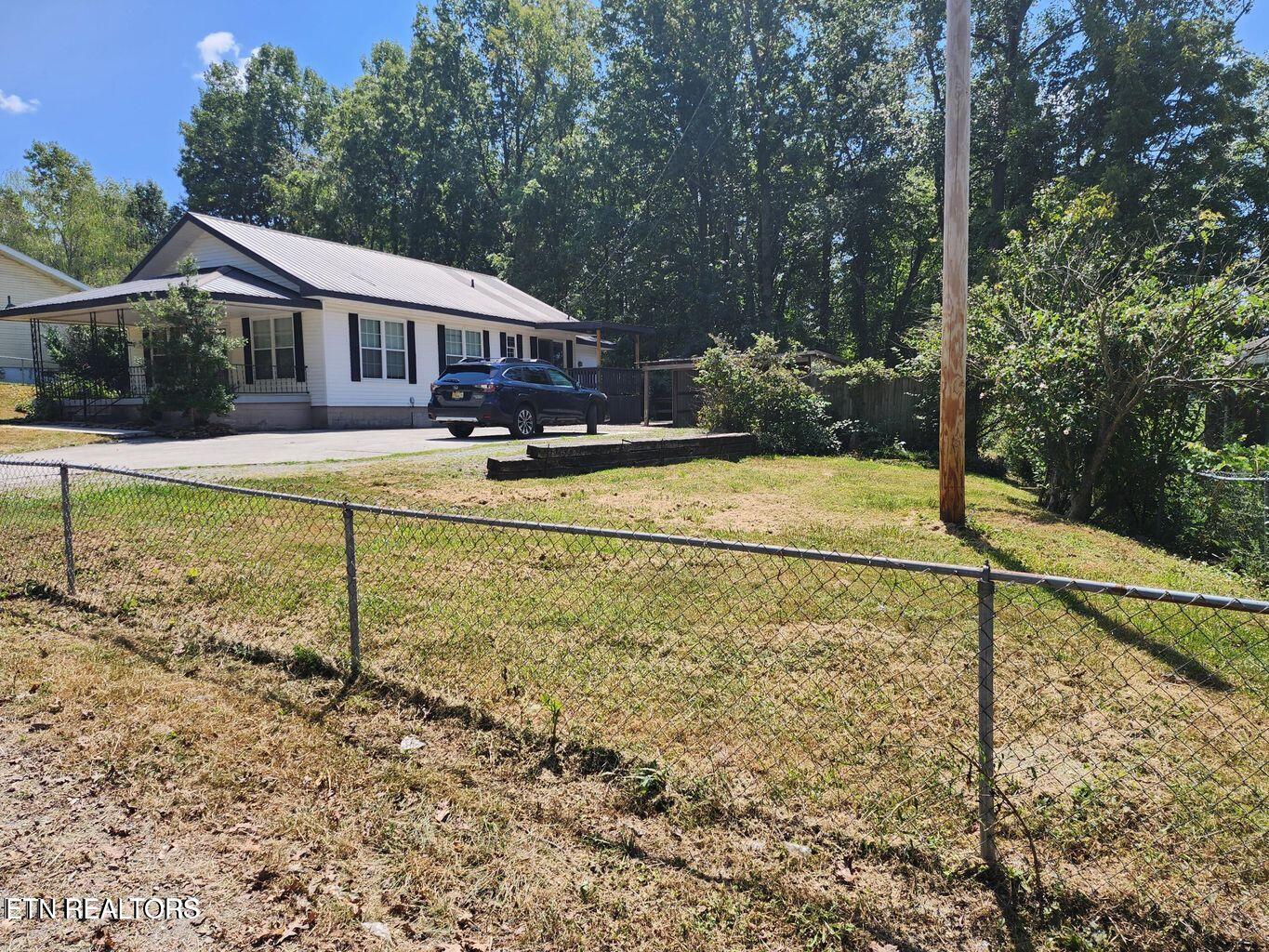 458 Slaven Lane Oneida TN 37841
