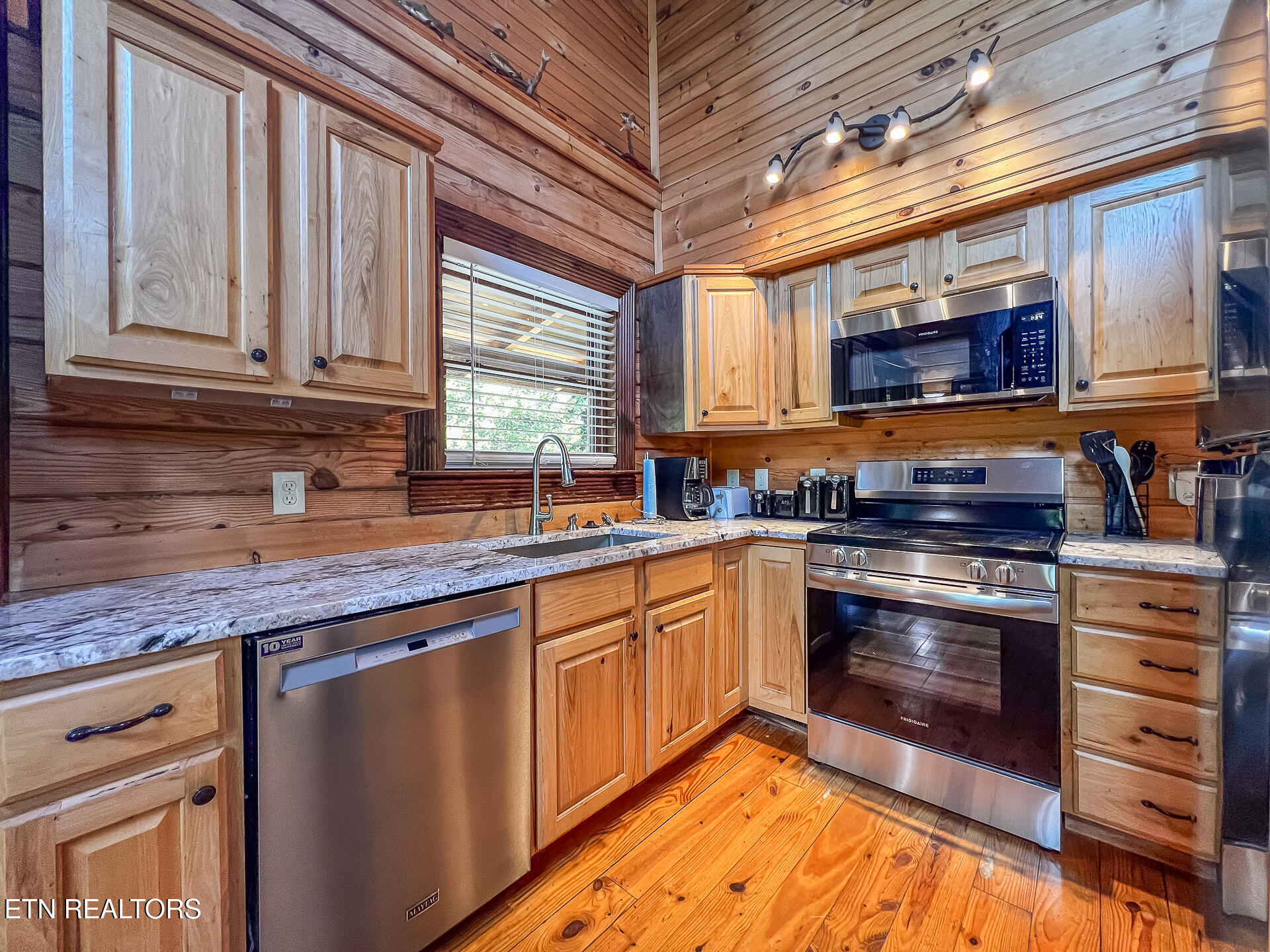 125 Lovely Bluff Road Rocky Top TN 37769