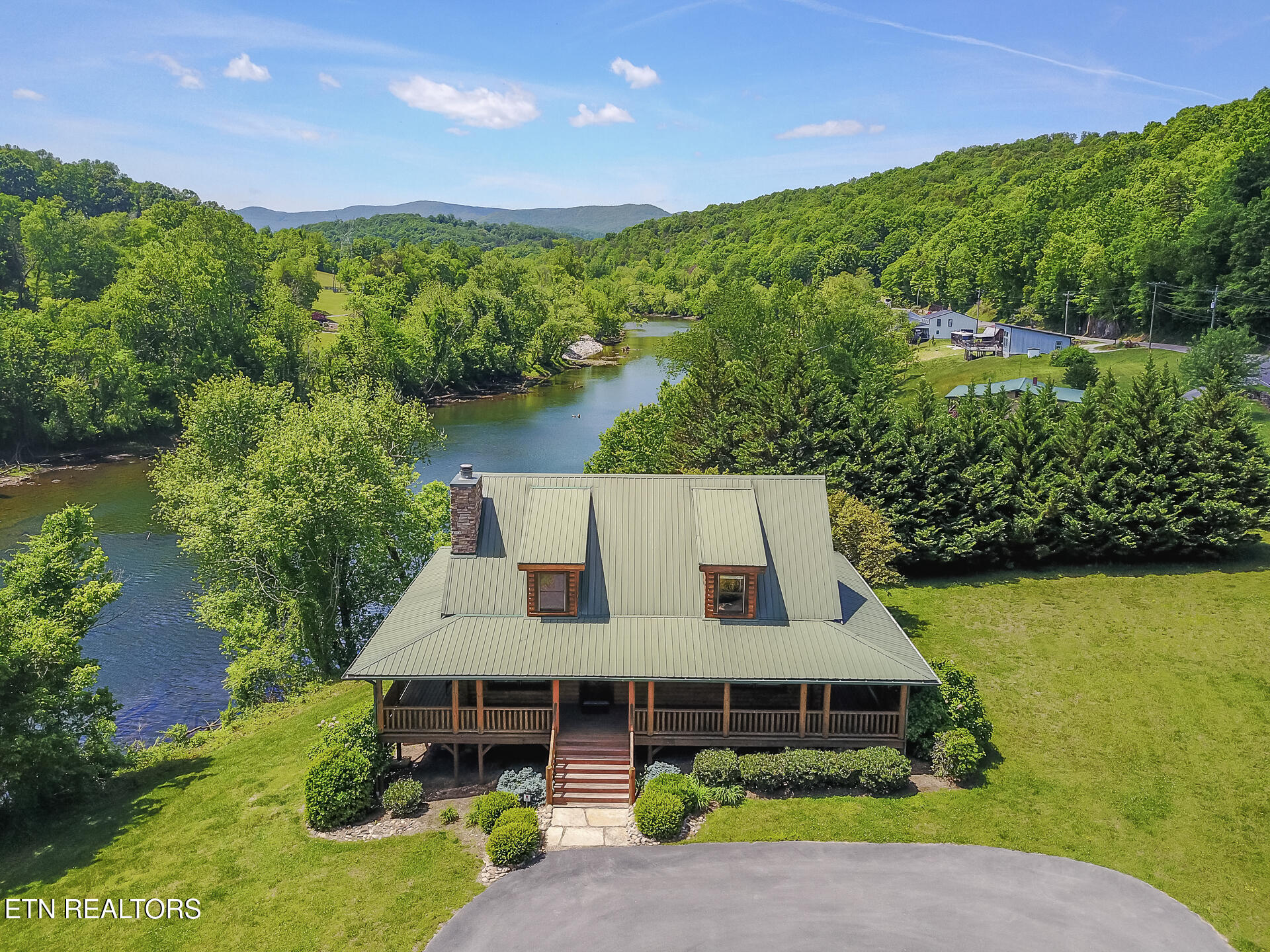 125 Lovely Bluff Road Rocky Top TN 37769