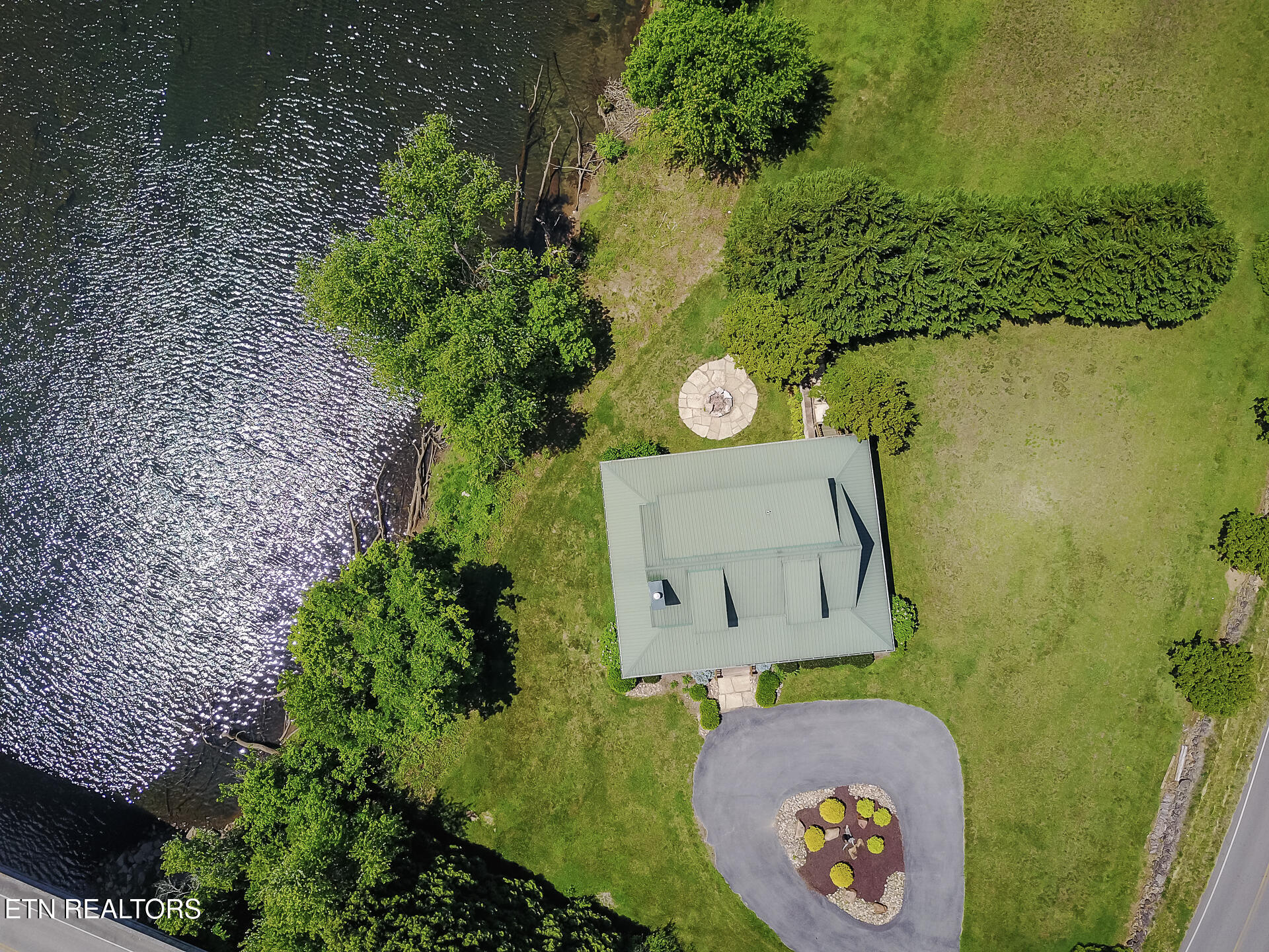 125 Lovely Bluff Road Rocky Top TN 37769