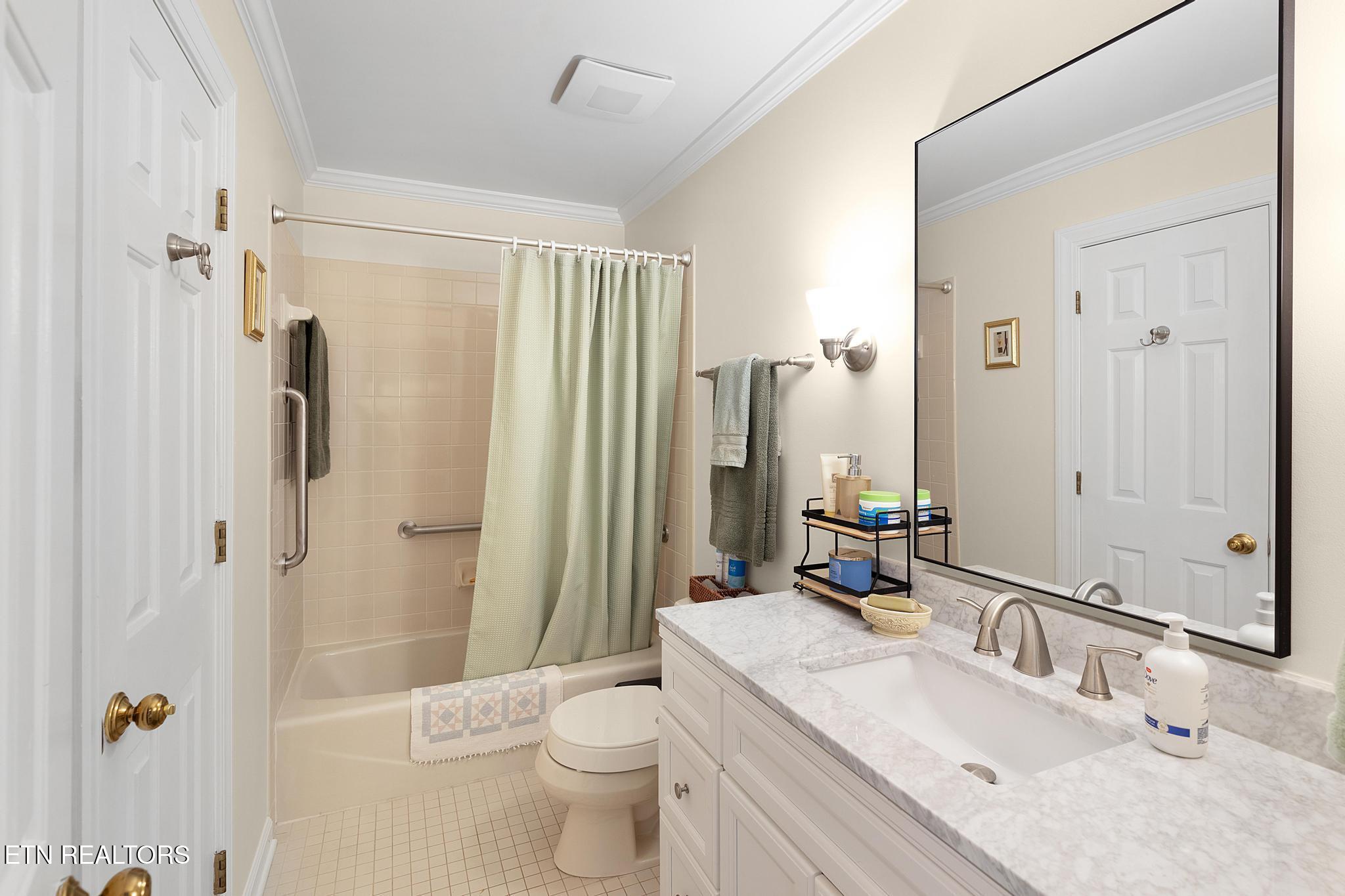 7908 High Heath Knoxville TN 37919