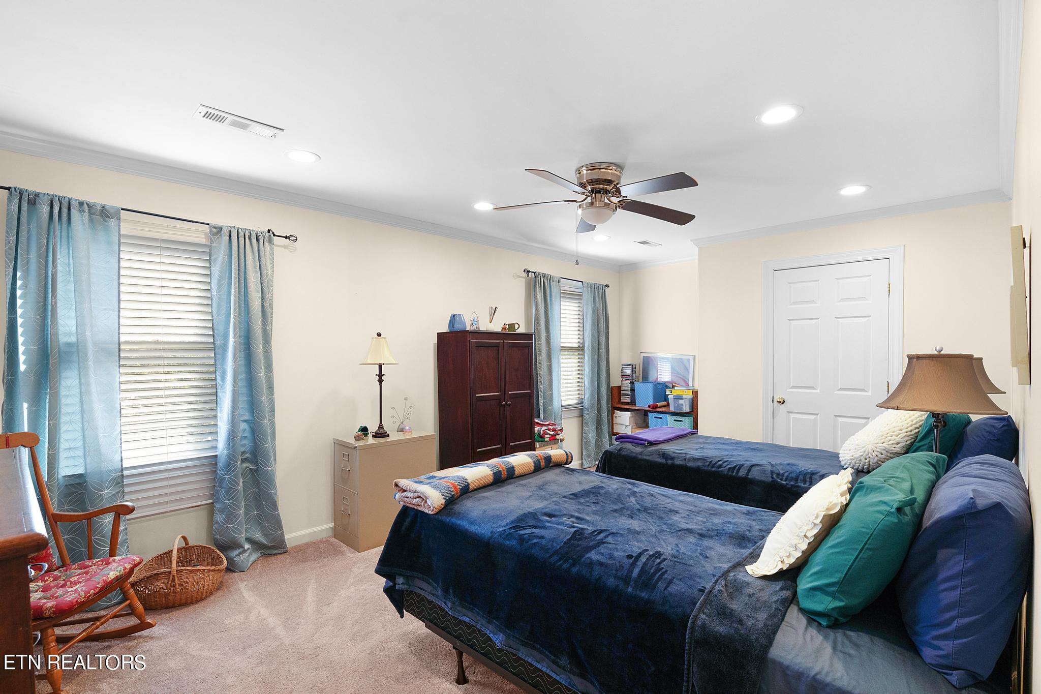 7908 High Heath Knoxville TN 37919