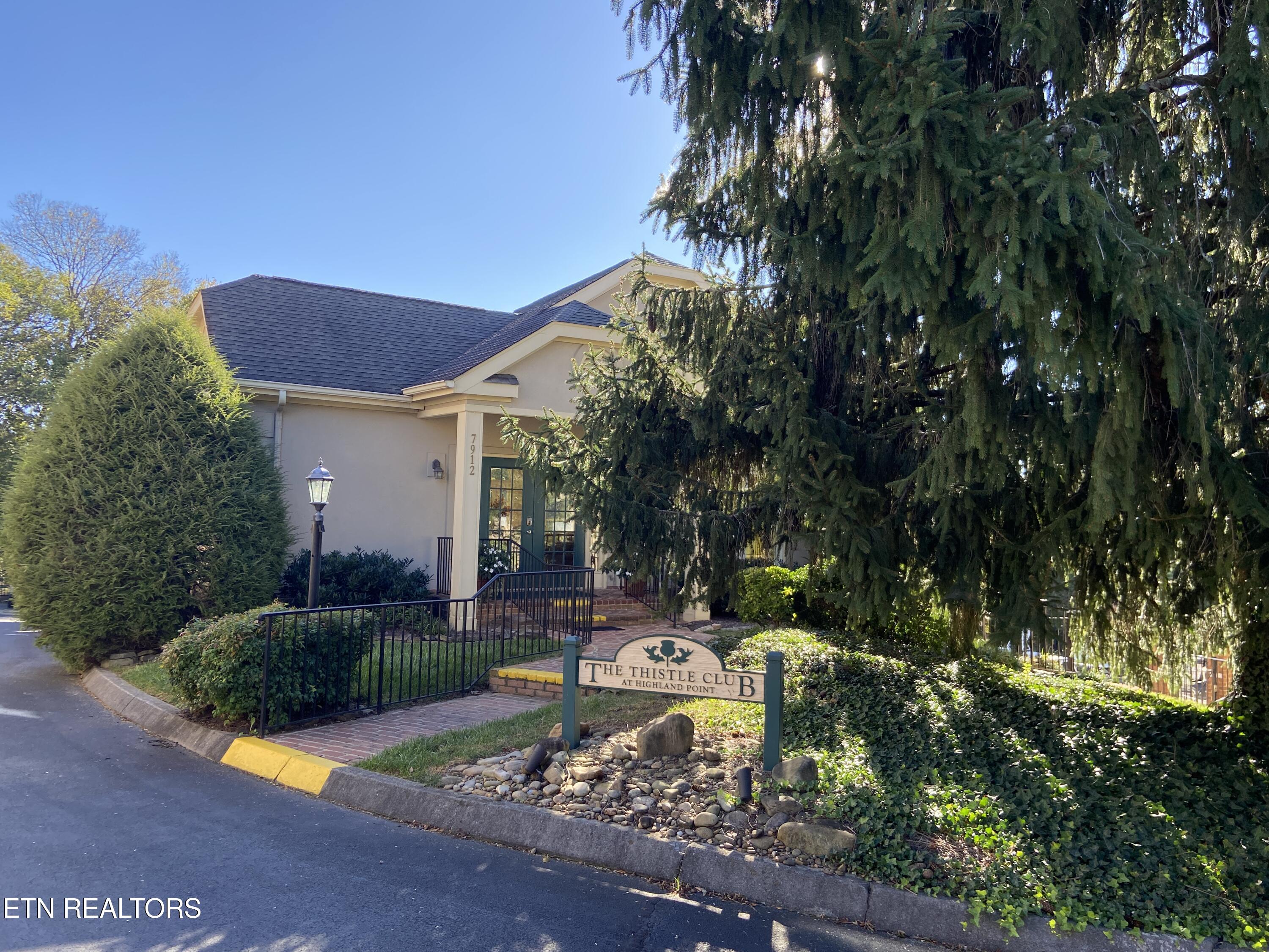 7908 High Heath Knoxville TN 37919