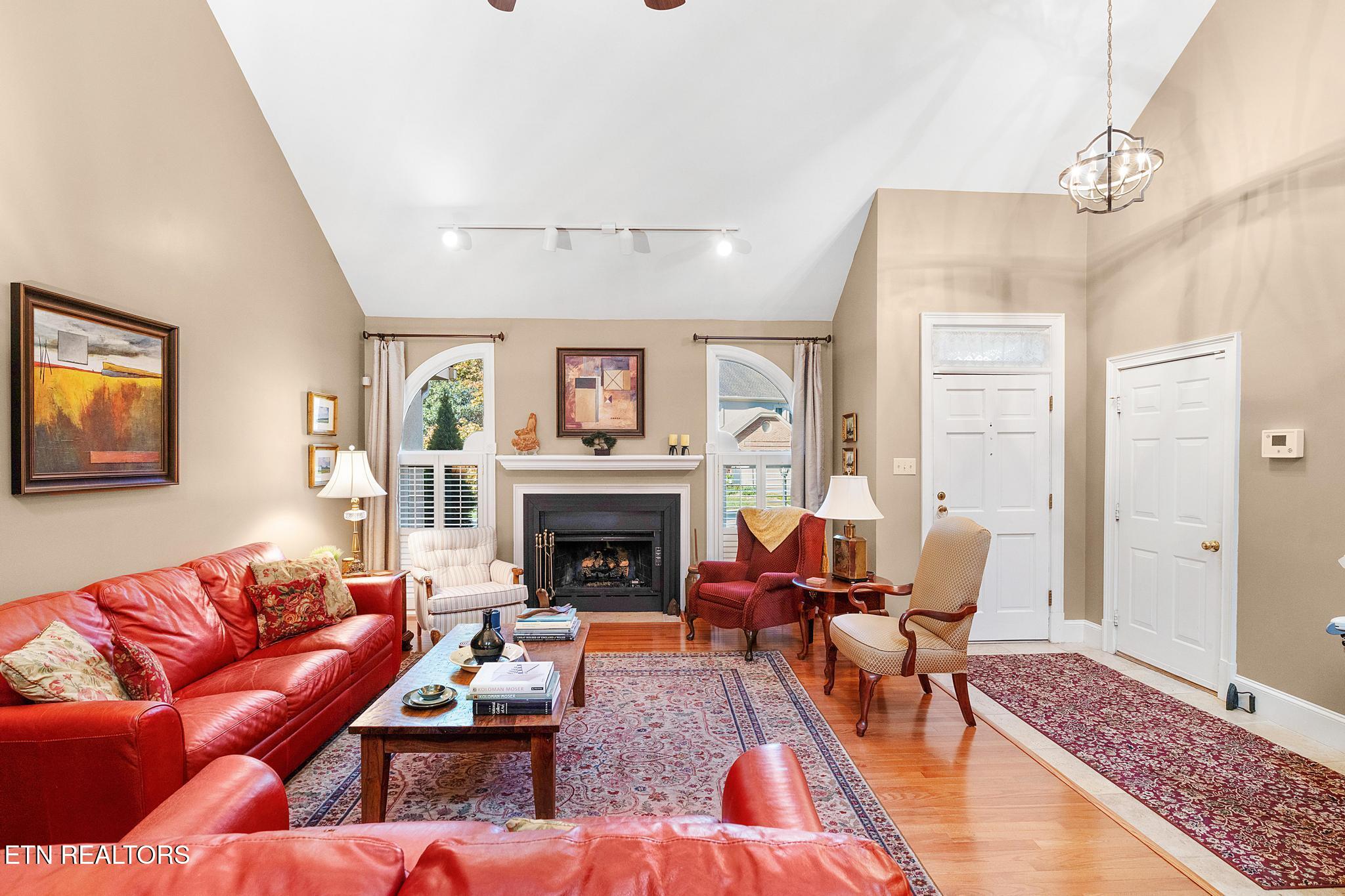 7908 High Heath Knoxville TN 37919