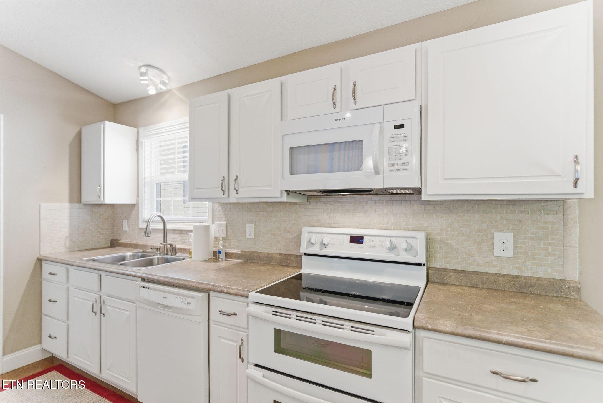 128 Ann Cove Lane Powell TN 37849