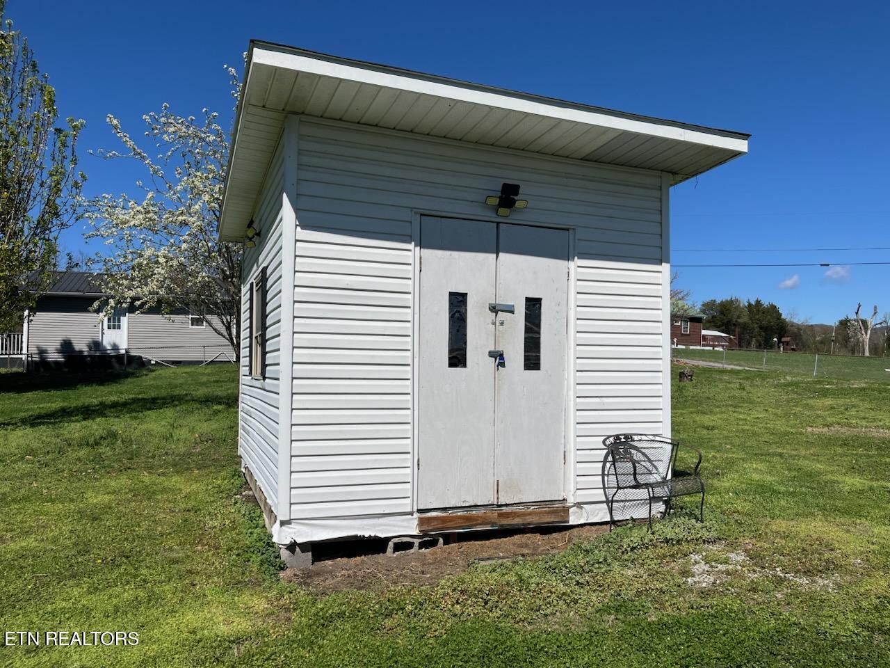204 Queener Street Jacksboro TN 37757