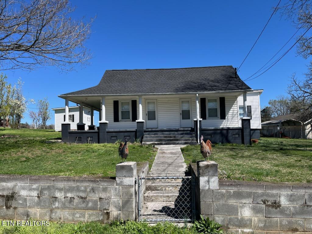 204 Queener Street Jacksboro TN 37757