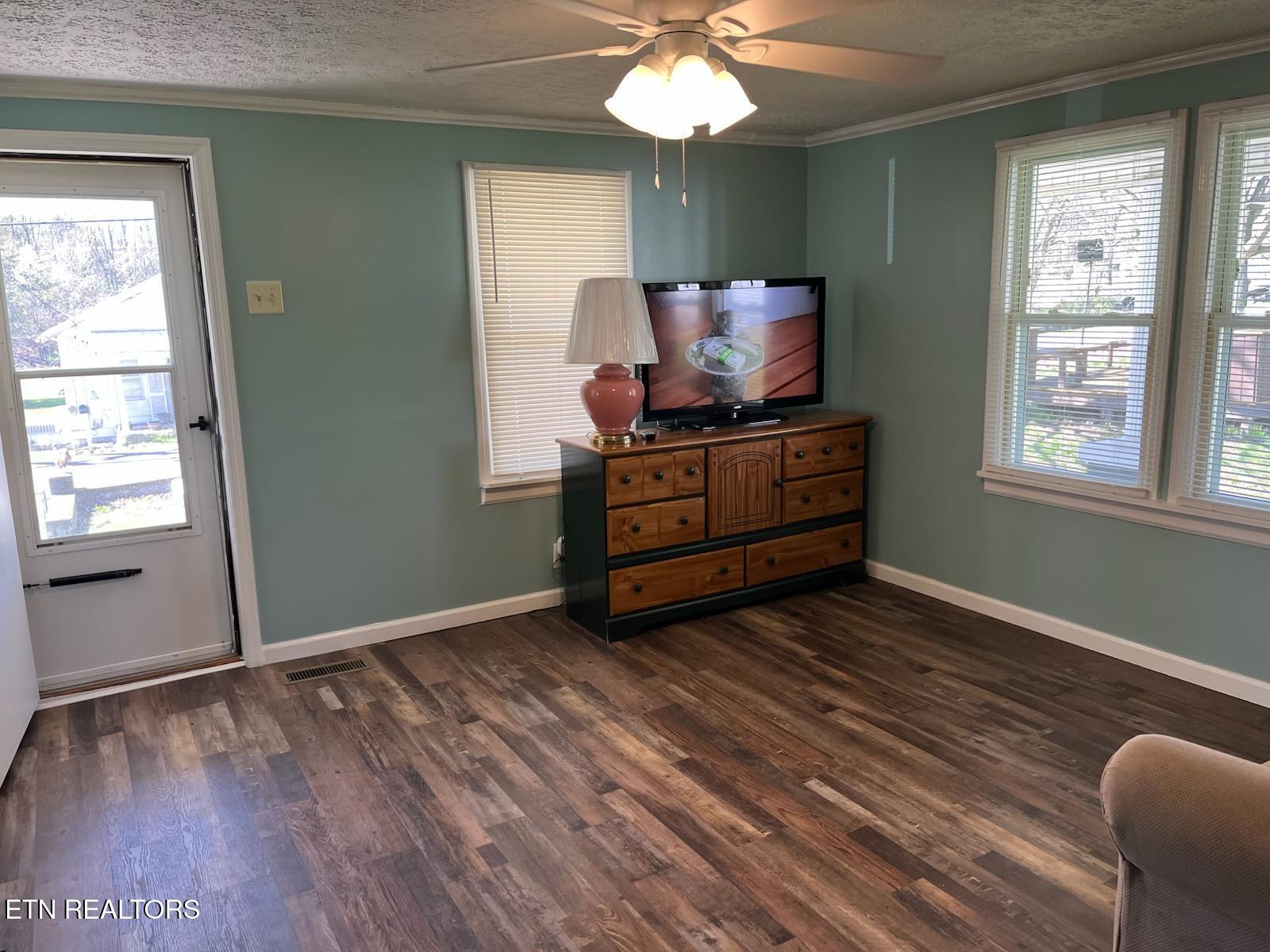 204 Queener Street Jacksboro TN 37757