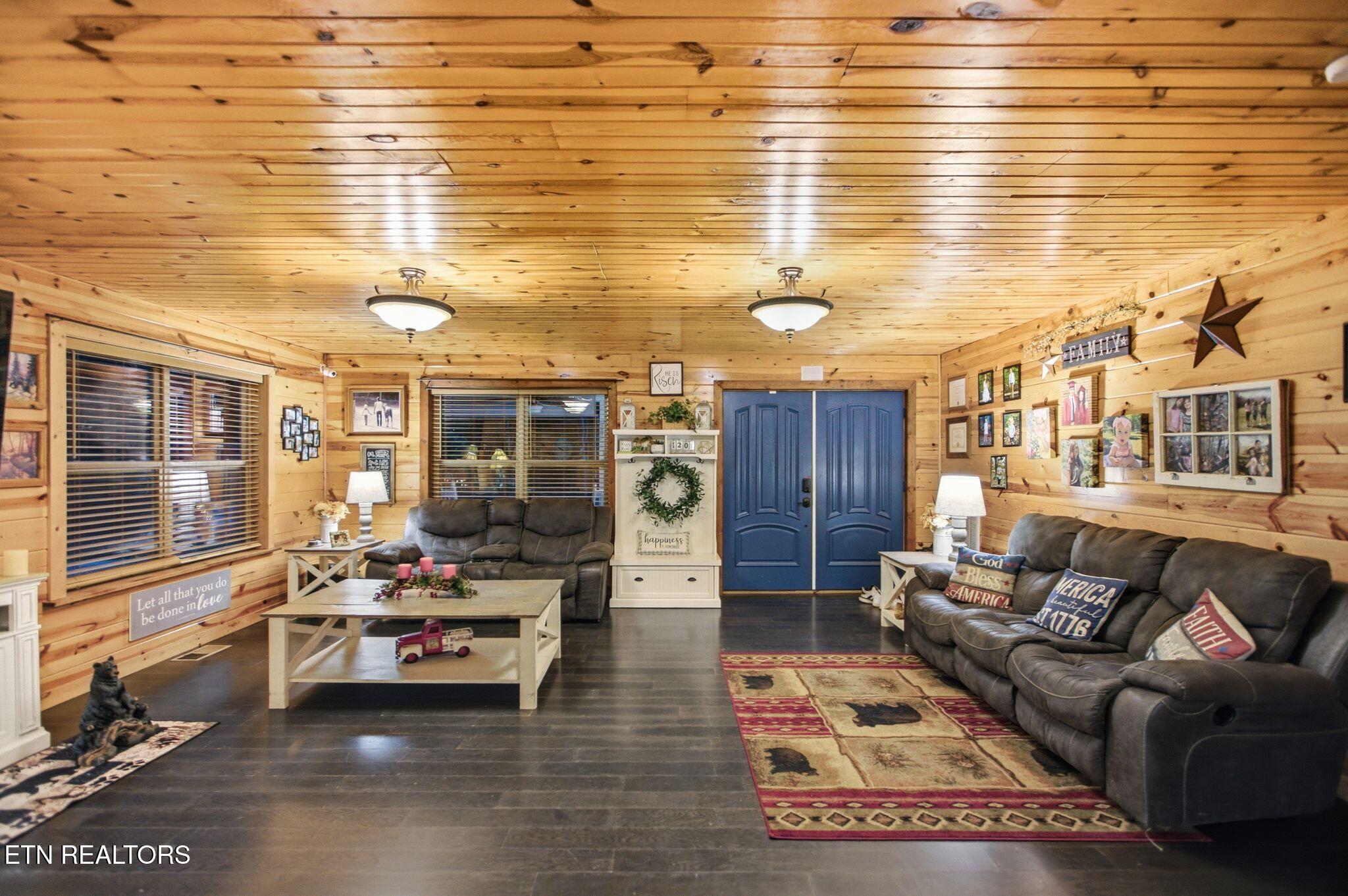 320 Wild Turkey Trail Oneida TN 37841