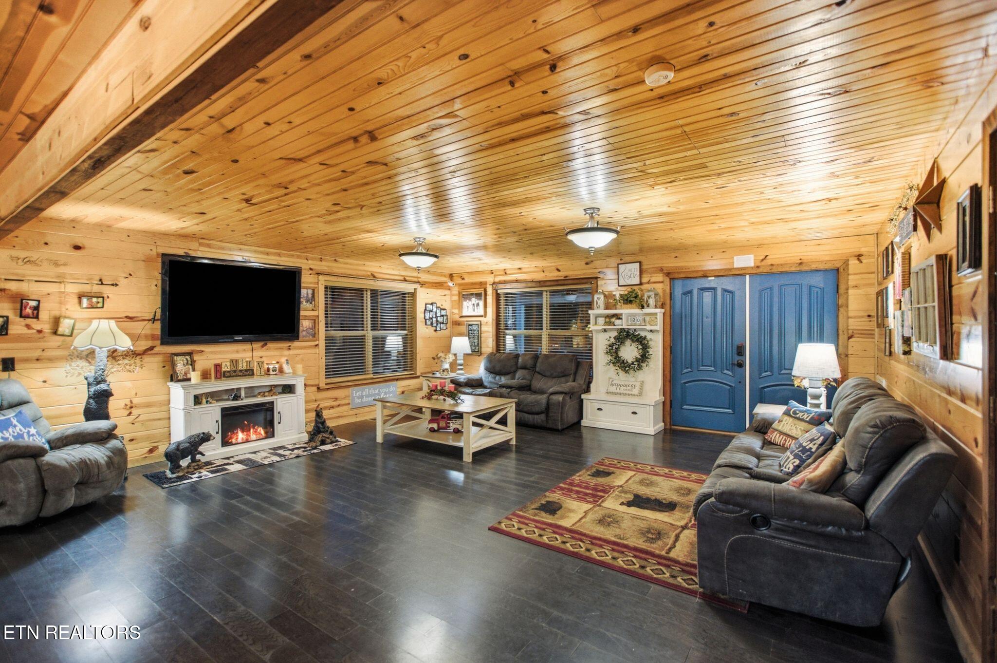 320 Wild Turkey Trail Oneida TN 37841