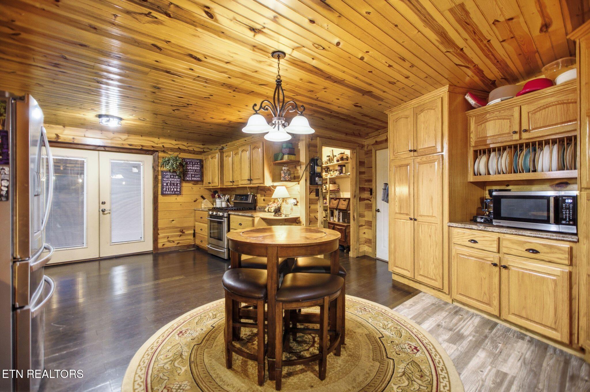 320 Wild Turkey Trail Oneida TN 37841