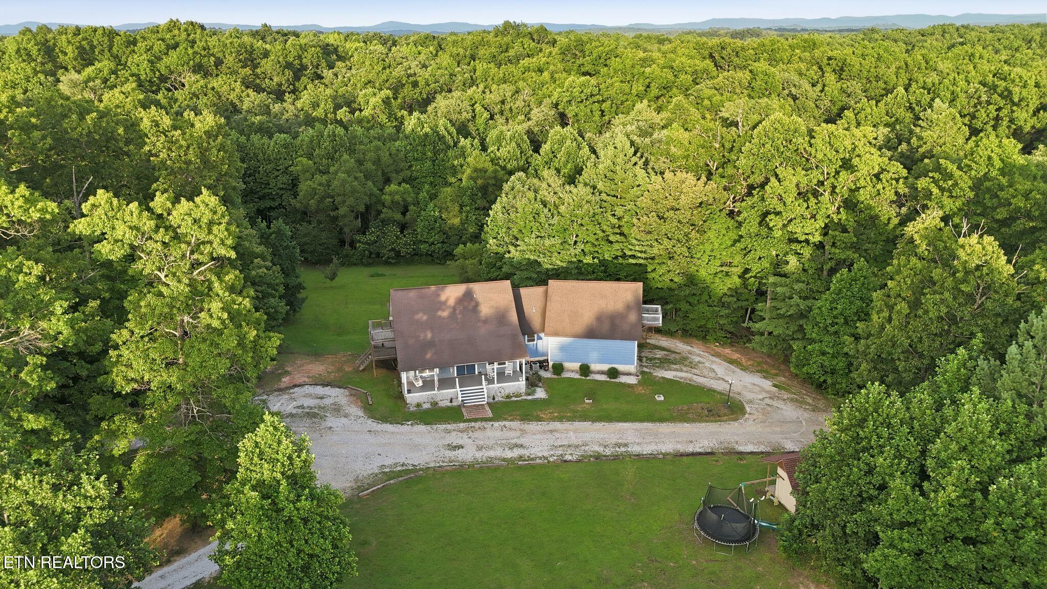 320 Wild Turkey Trail Oneida TN 37841