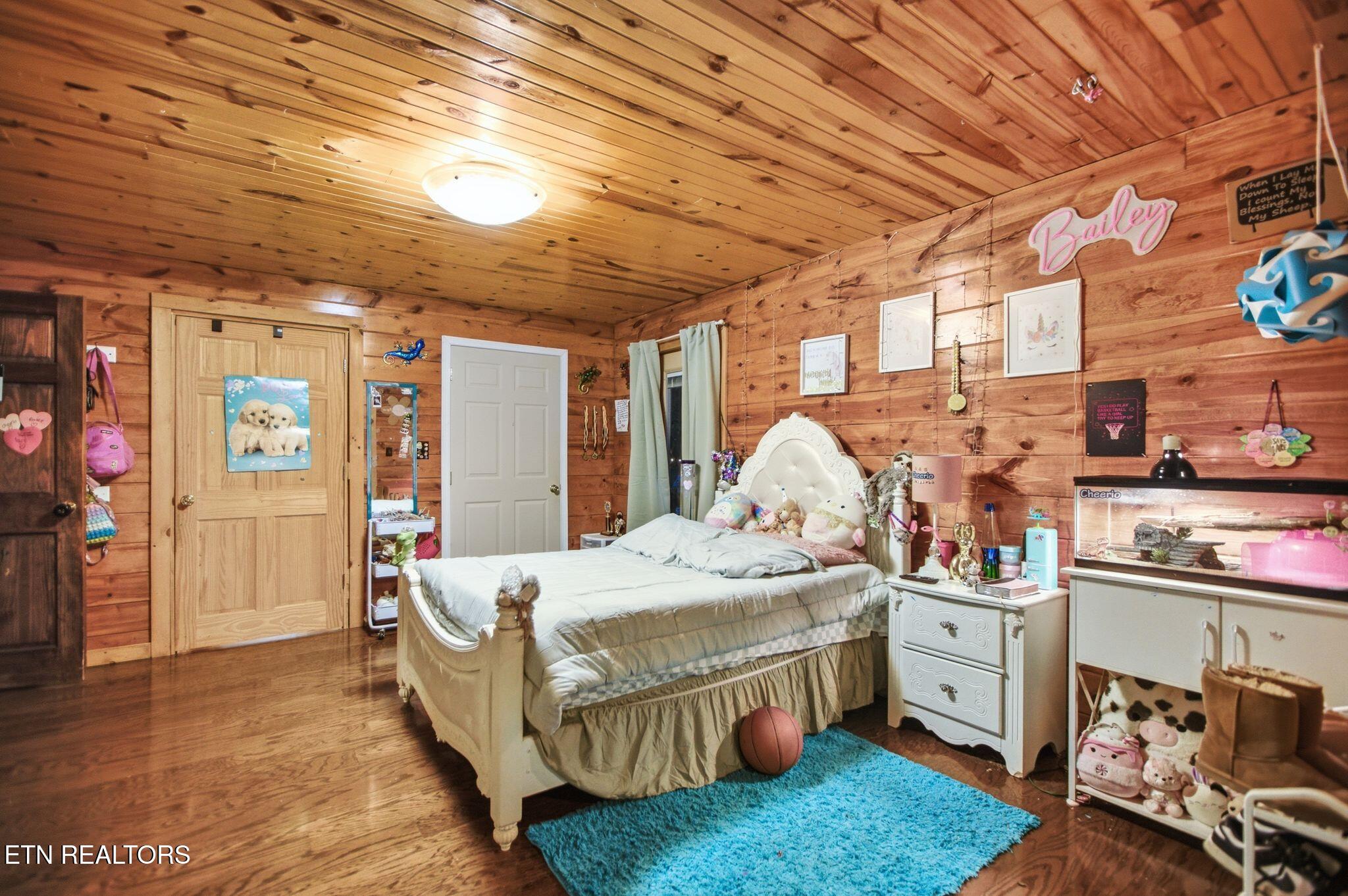320 Wild Turkey Trail Oneida TN 37841