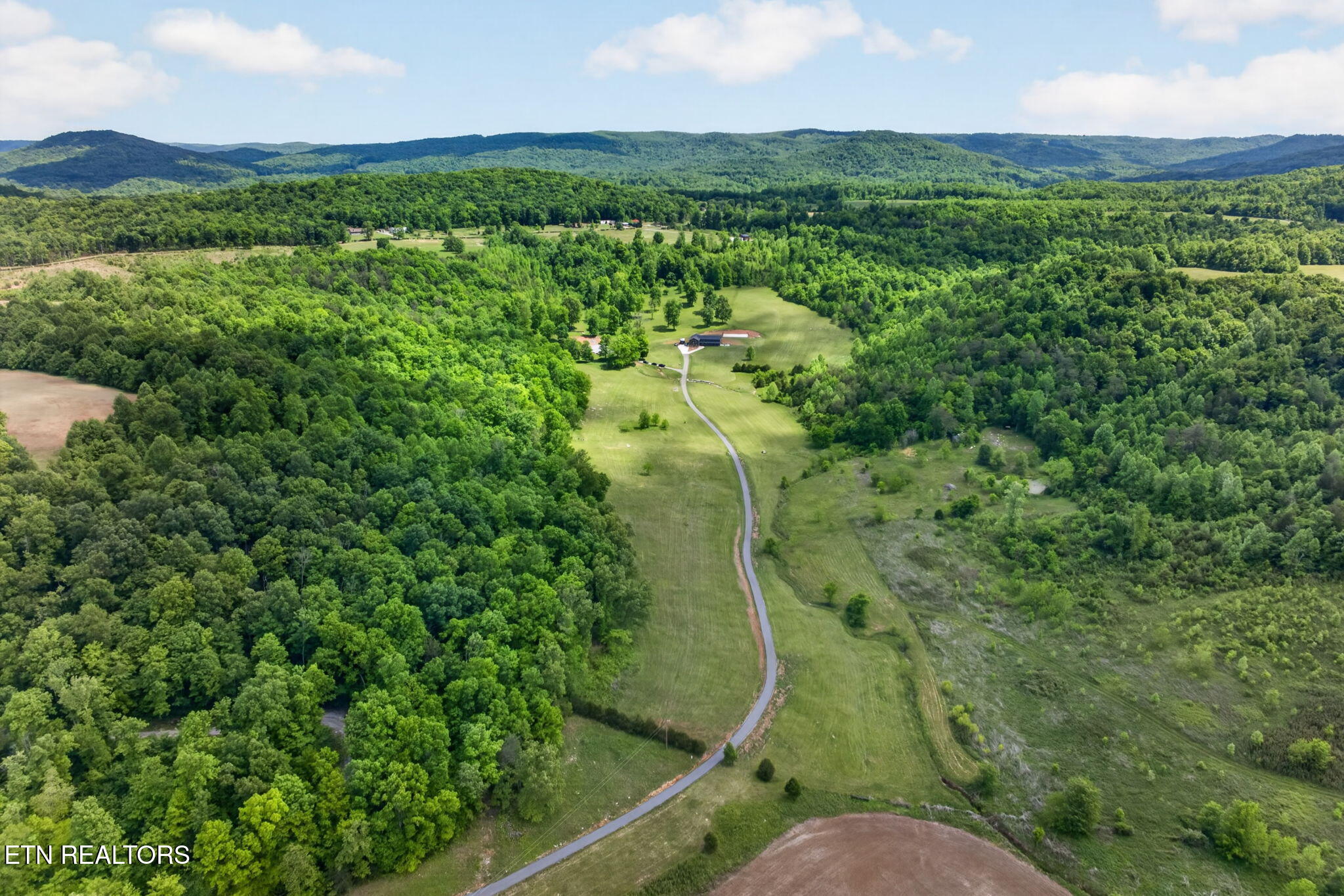 106 Pleasant Shade Lane Monterey TN 38574