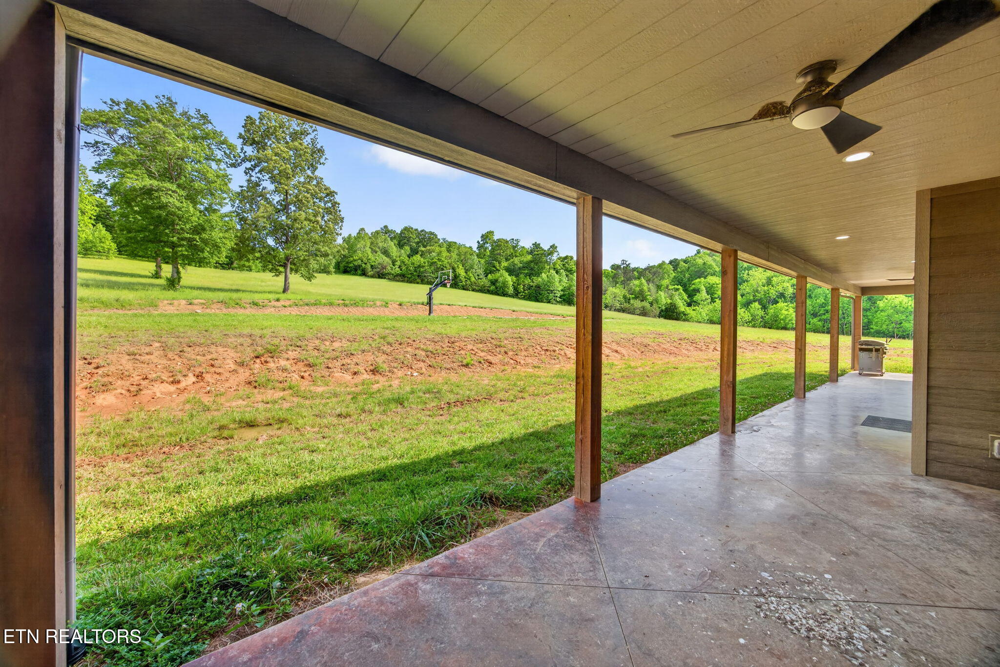 106 Pleasant Shade Lane Monterey TN 38574