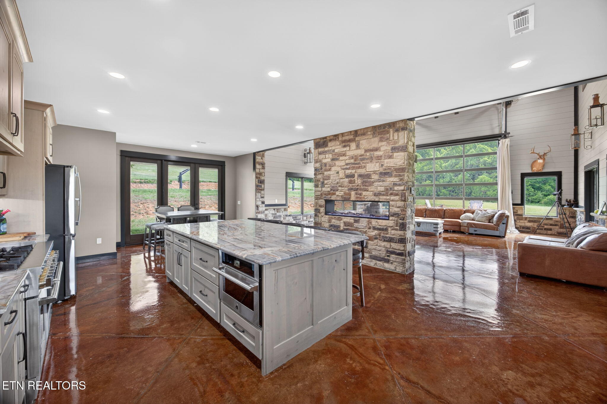 106 Pleasant Shade Lane Monterey TN 38574