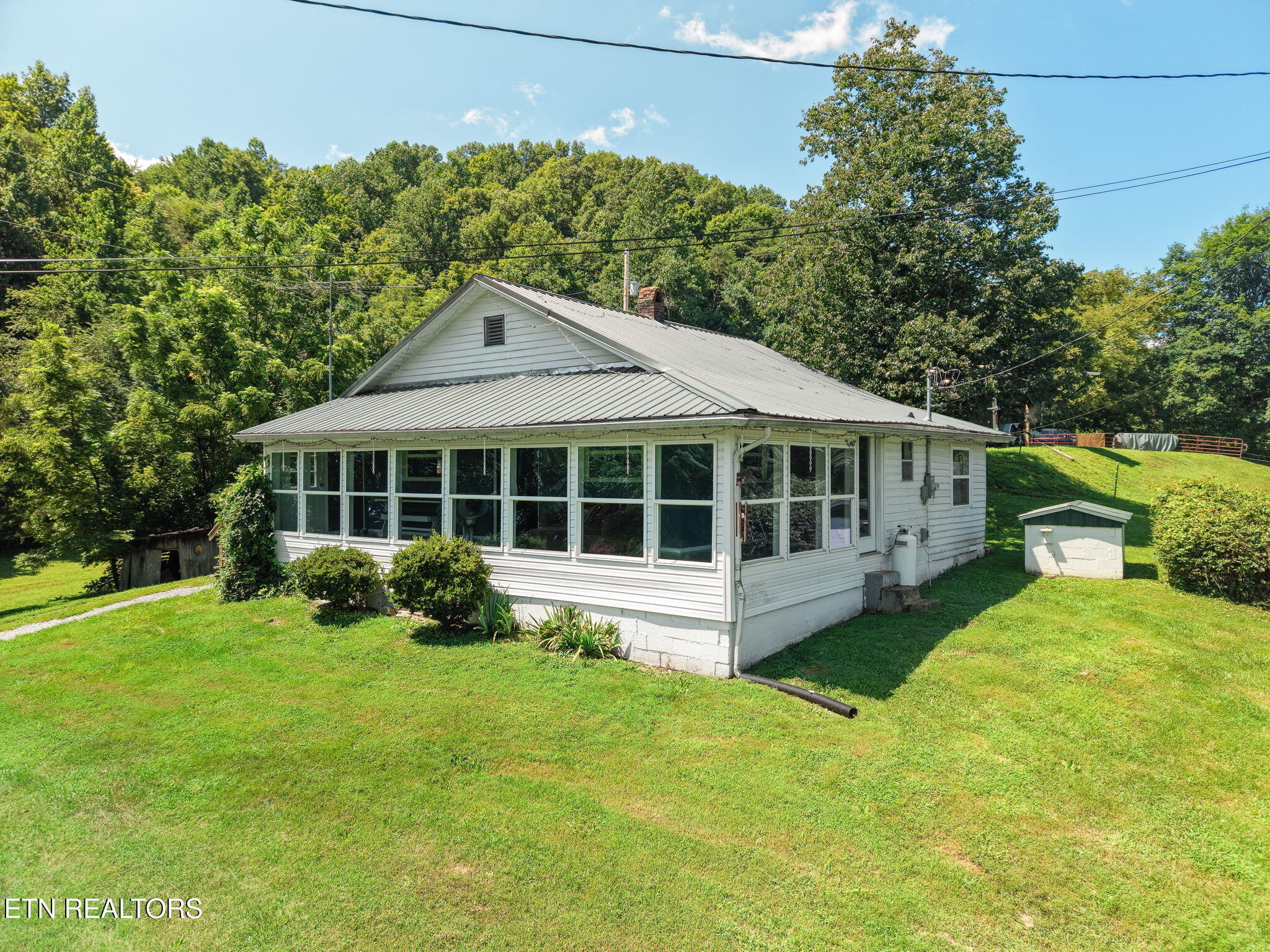 3000 Upper Caney Valley Road Tazewell TN 37879