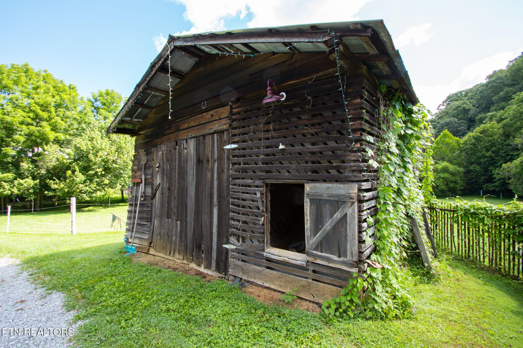 3000 Upper Caney Valley Road Tazewell TN 37879