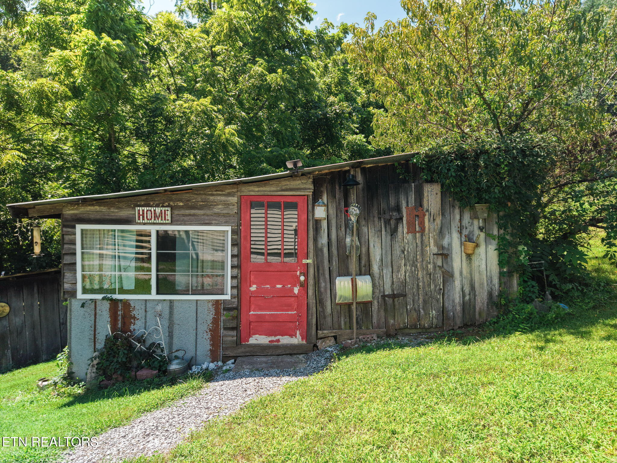 3000 Upper Caney Valley Road Tazewell TN 37879