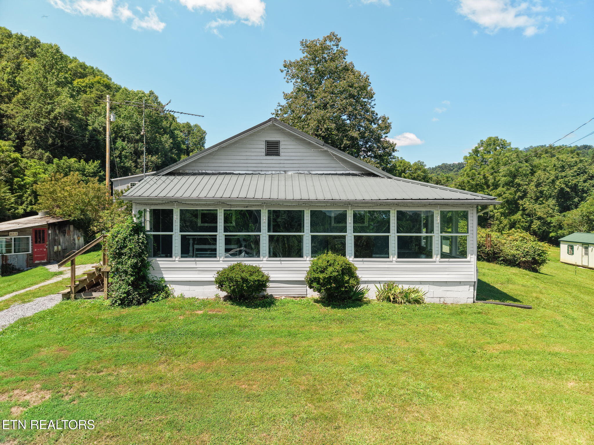 3000 Upper Caney Valley Road Tazewell TN 37879