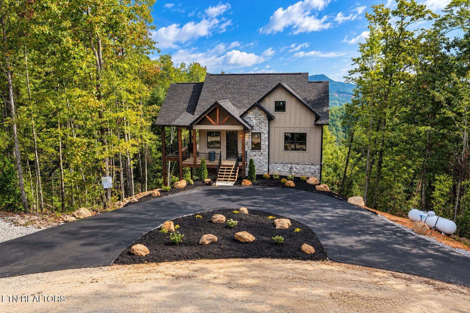 523 Percussion Court Sevierville TN 37862