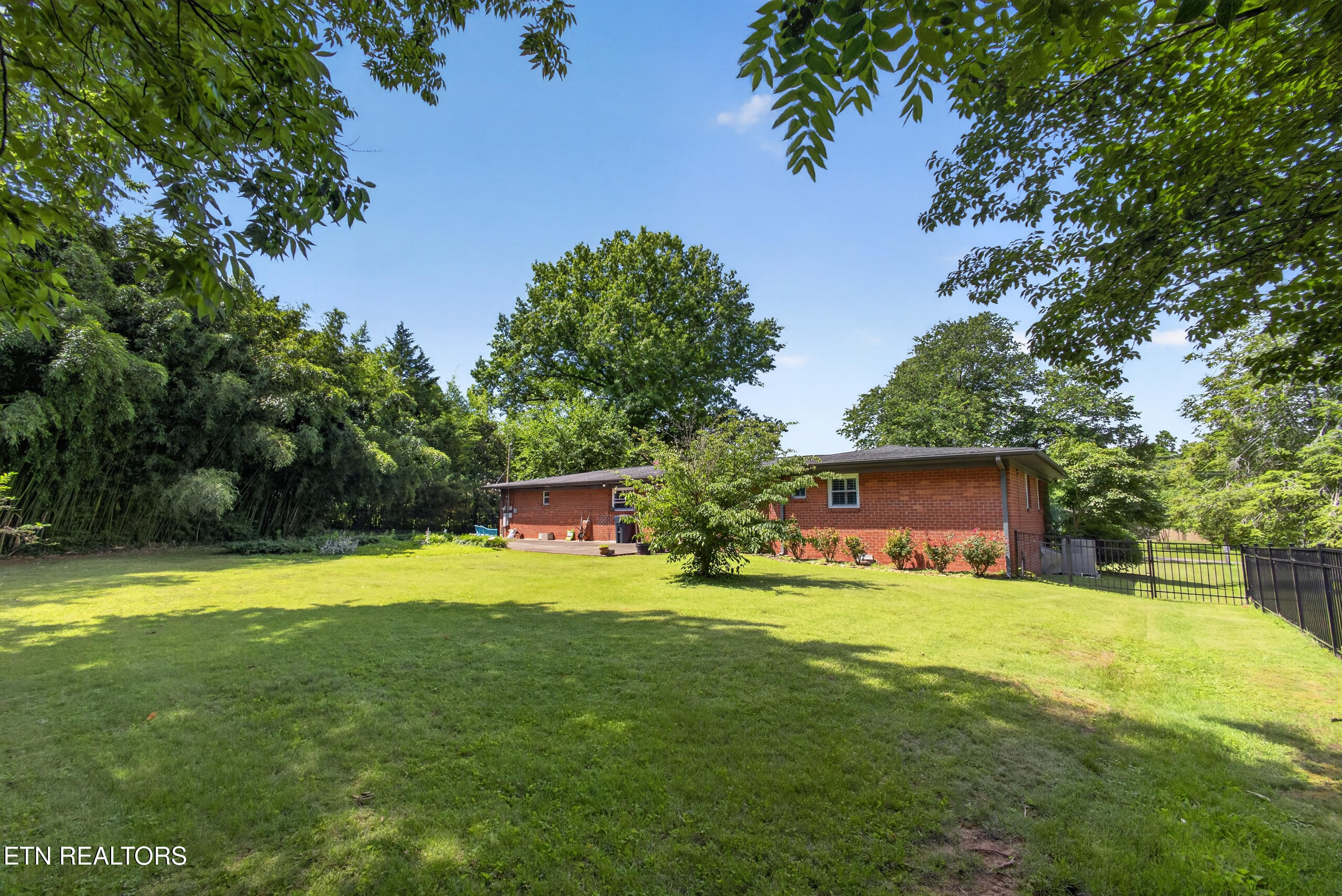 6810 Dorchester Drive Knoxville TN 37909