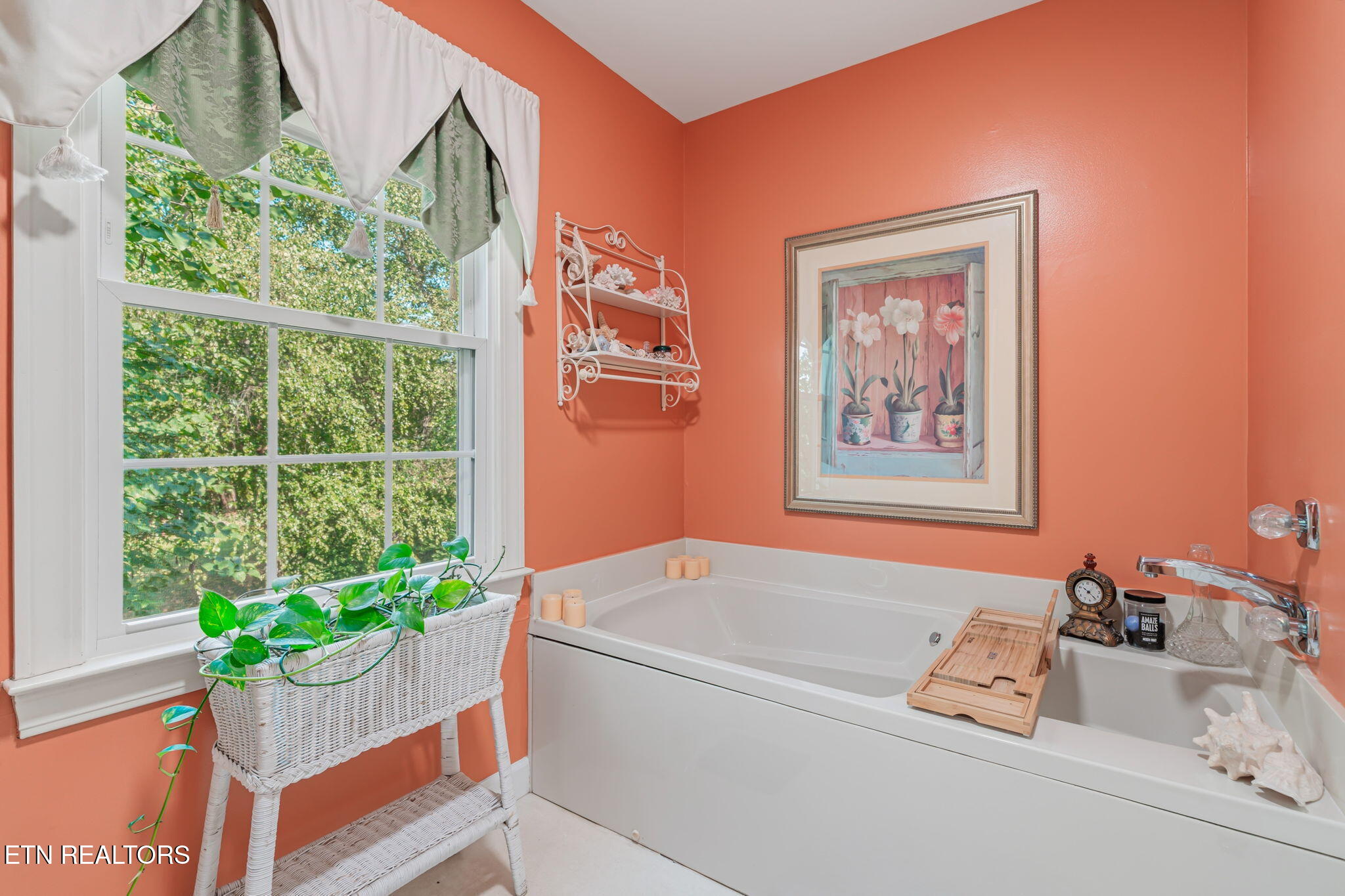 2309 Macintosh Circle Knoxville TN 37932