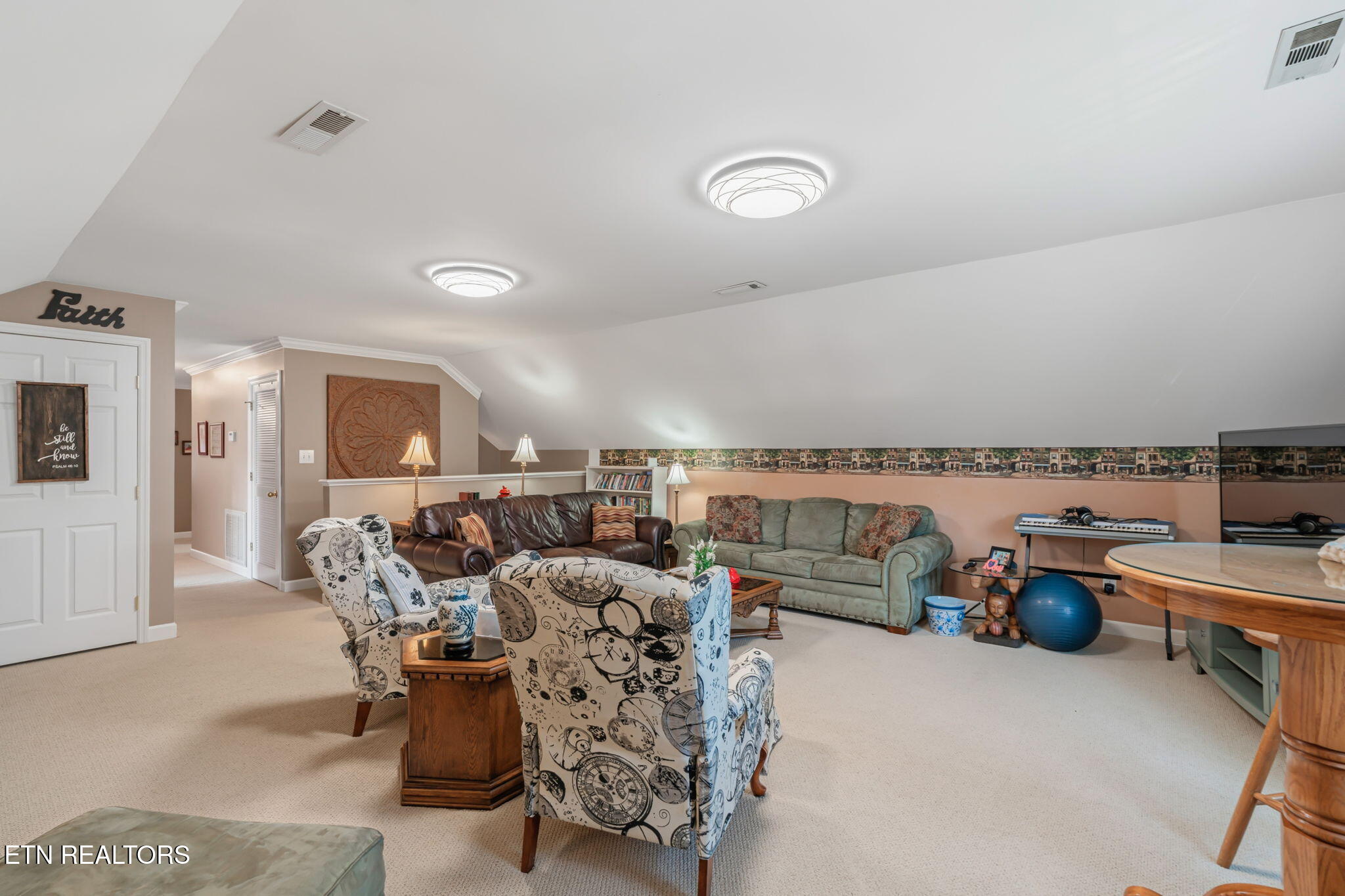 2309 Macintosh Circle Knoxville TN 37932